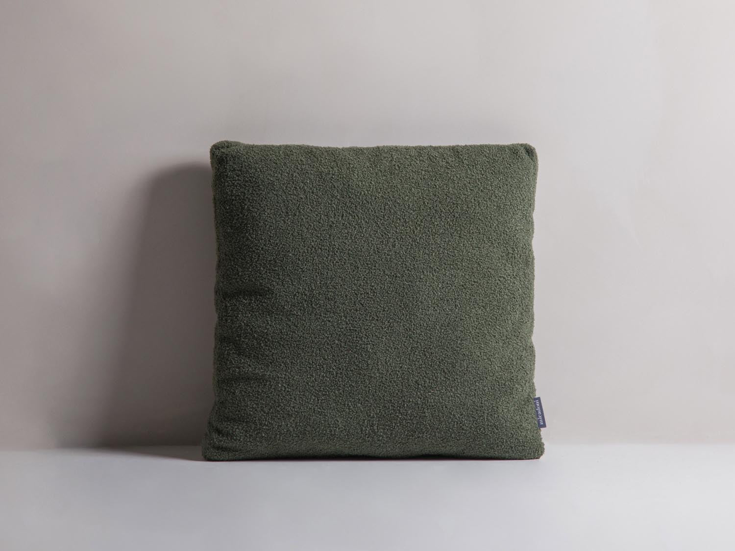 Mono Pillow  in Azure präsentiert im Onlineshop von KAQTU Design AG. Deko Kissen ist von Micadoni