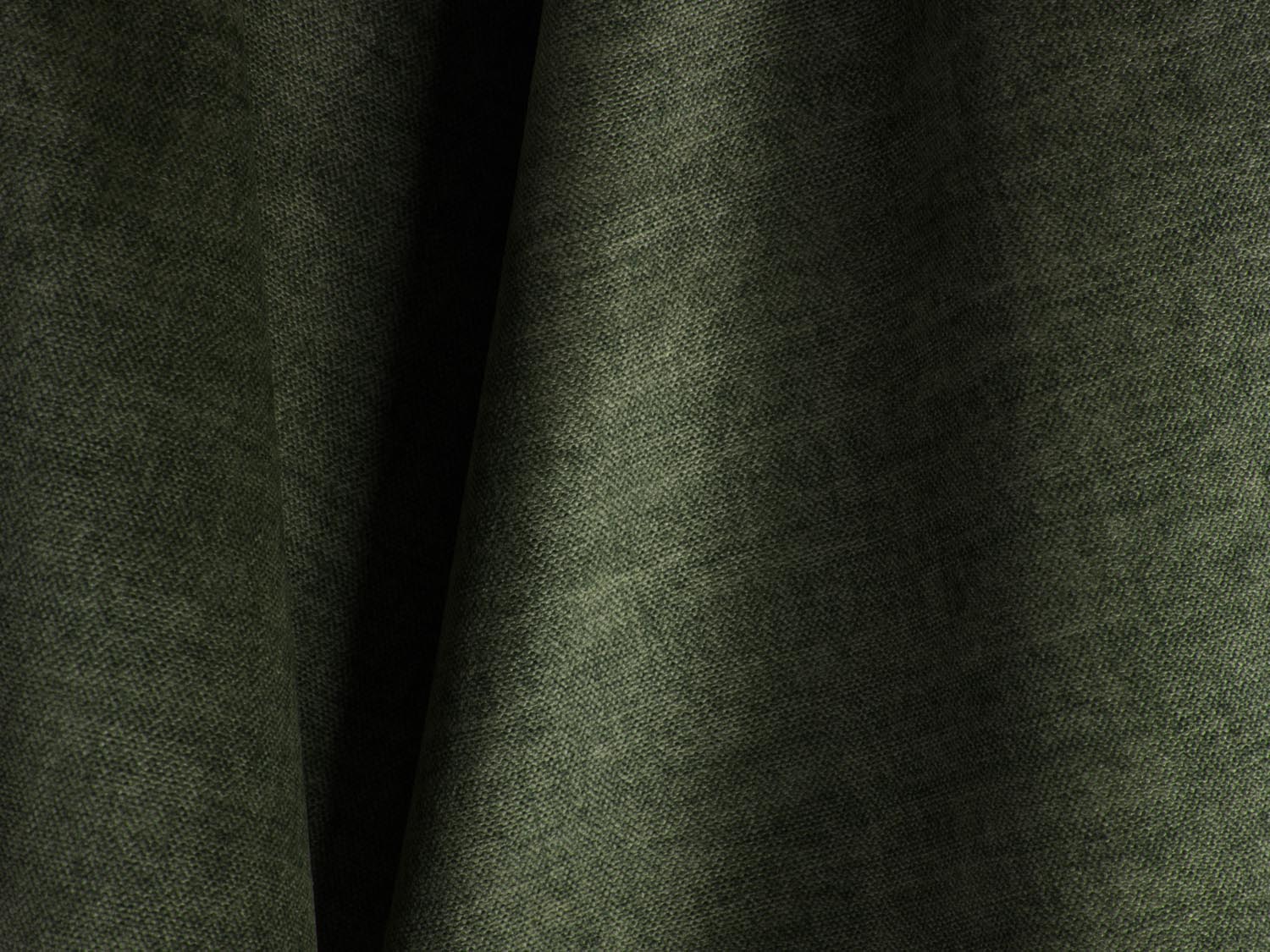 Martina Kissen  4cm in Green präsentiert im Onlineshop von KAQTU Design AG. Deko Kissen ist von Micadoni