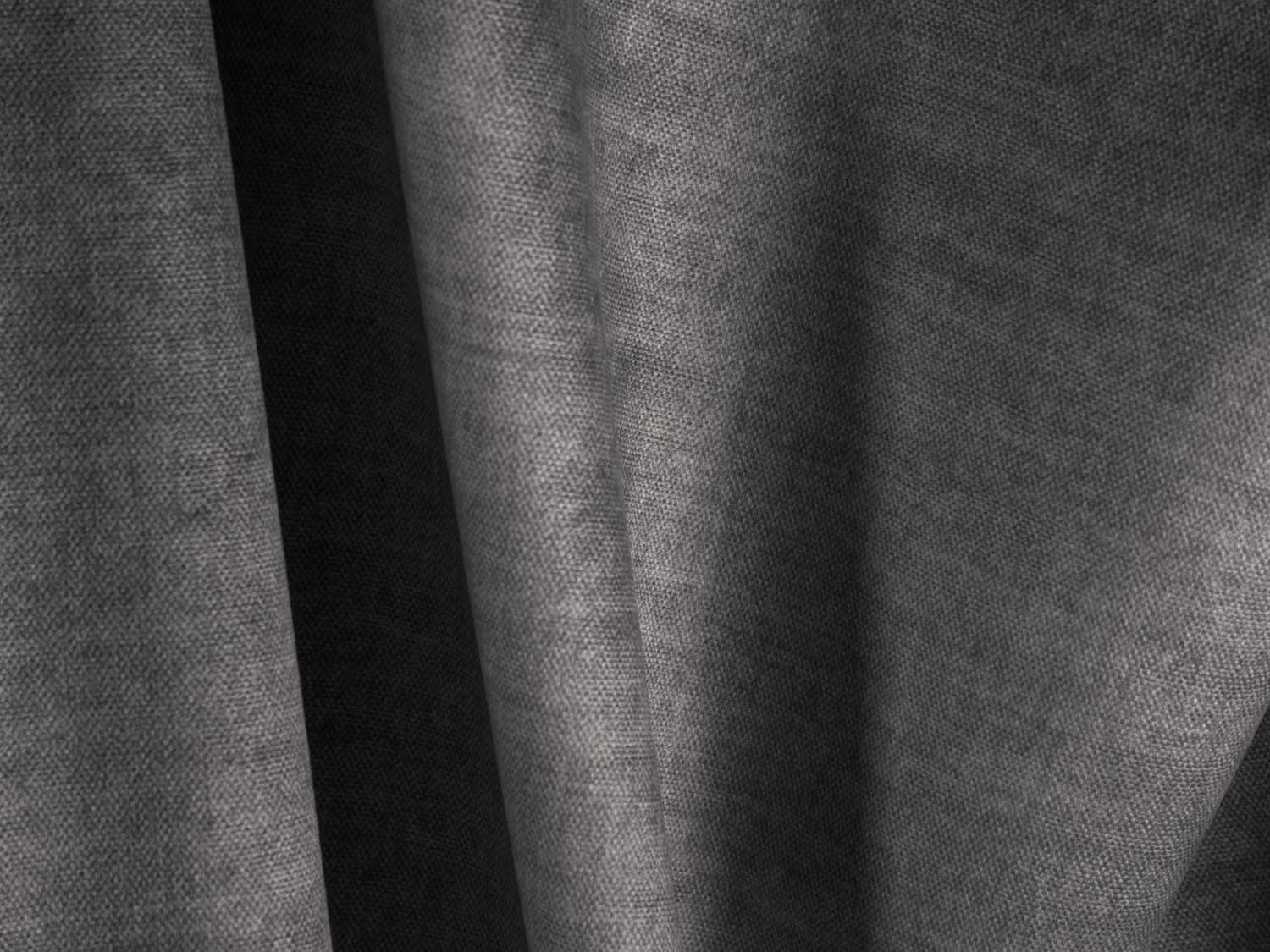 Martina Kissen  4cm in Grey präsentiert im Onlineshop von KAQTU Design AG. Deko Kissen ist von Micadoni