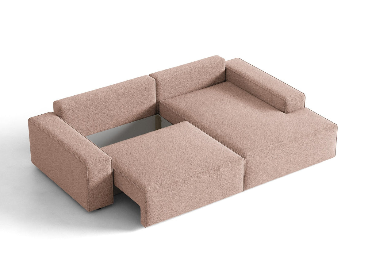 Braunes Ecksofa Jodie von Micadoni mit Bouclé-Stoffbezug, schwarzen Kunststoffbeinen und ausklappbarem Bettkasten, linke Ausrichtung.