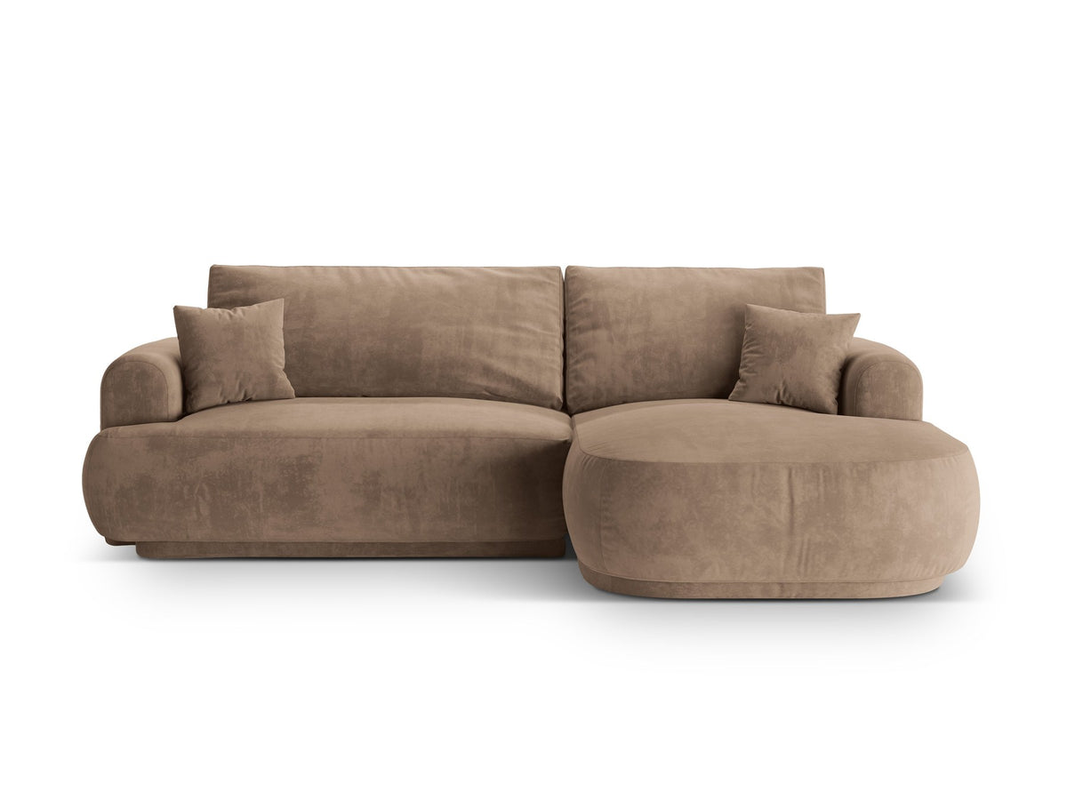 Ecksofa in Leichtes Beige mit Veloursbezug, ausgeklappter Bettfunktion, Stauraumfach und schwarzen Kunststoffbeinen von Micadoni.