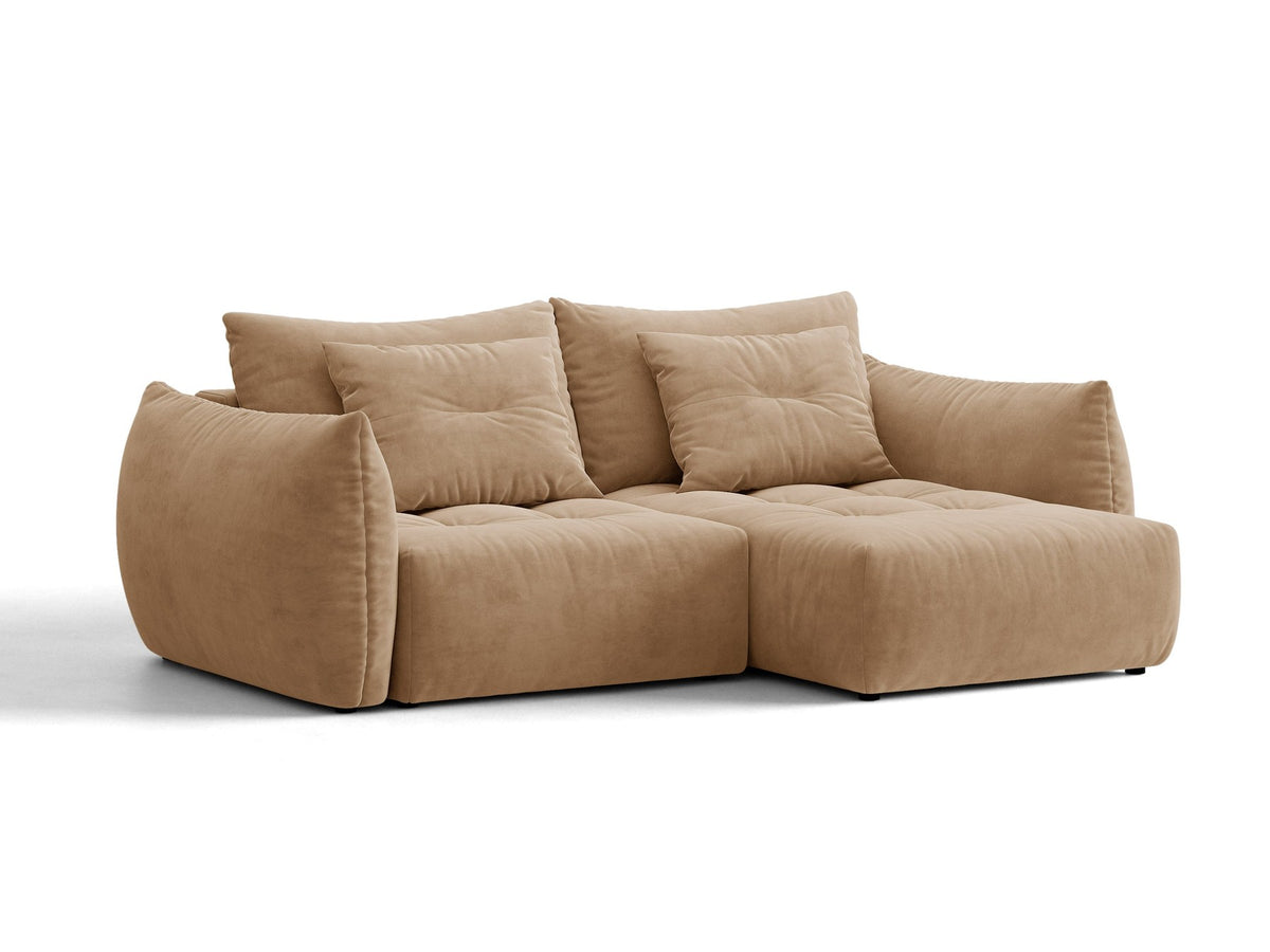 Ecksofa Bloom mit Schlaffunktion von Micadoni in Sand, Bettsofa rechts mit Casino-Veloursbezug und schwarzen Kunststoffbeinen.