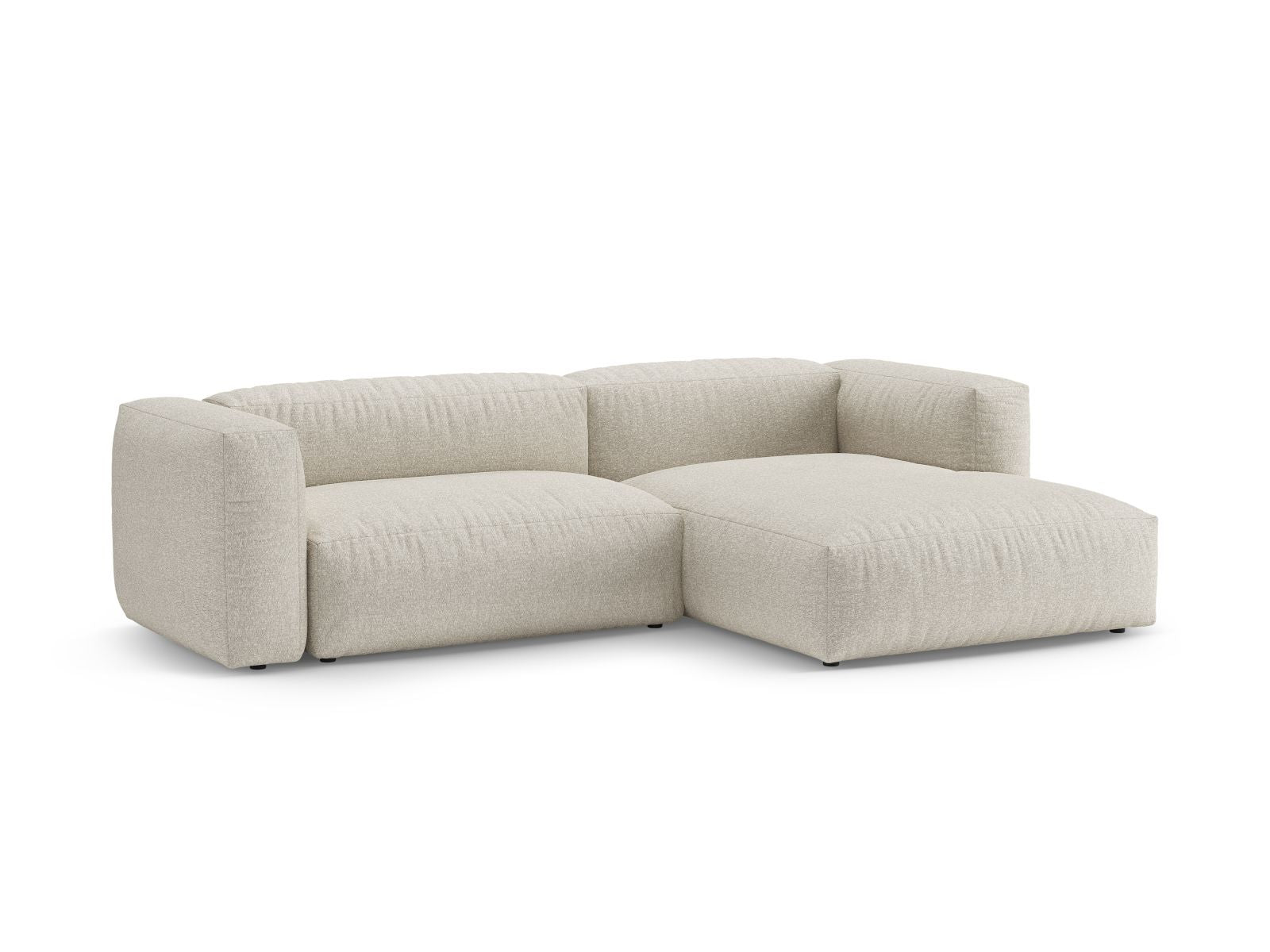 Beige 4-Sitzer Ecksofa Martina mit Schlaffunktion und Stauraum, ideal für moderne Wohnräume, präsentiert von Micadoni.