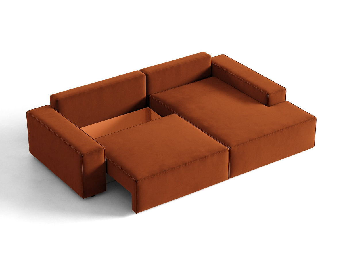 Braunes Ecksofa Jodie von Micadoni mit Bouclé-Stoffbezug, schwarzen Kunststoffbeinen und ausklappbarem Bettkasten, linke Ausrichtung.