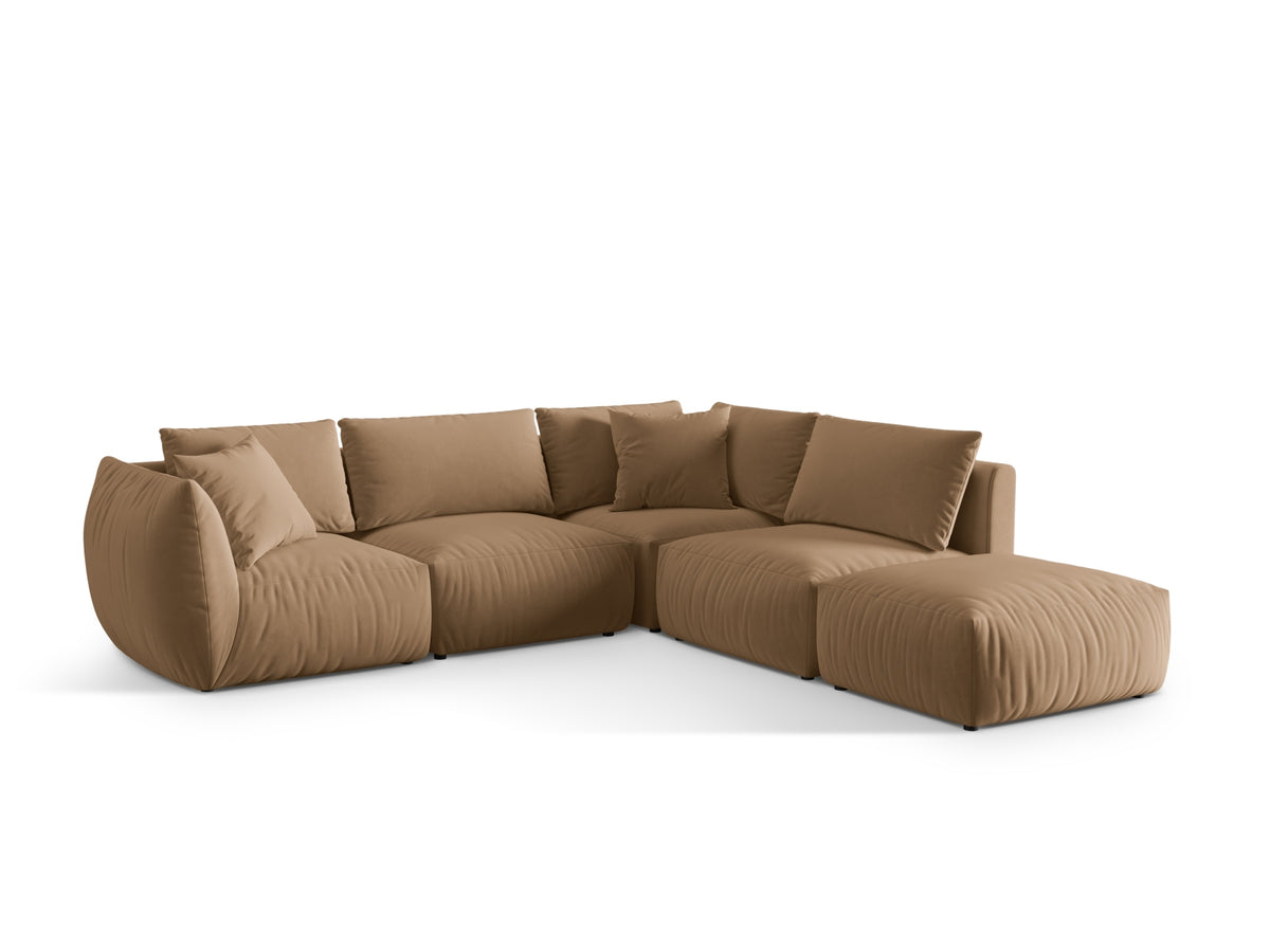 Chris Velour Modular Ecksofa rechts 4 Sitzer in Sand-Casino präsentiert im Onlineshop von KAQTU Design AG. Ecksofa rechts ist von Micadoni