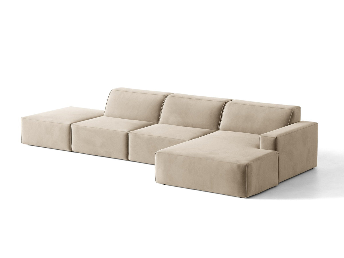 Ecksofa rechts Jodie von Micadoni in Leichtes beige mit Samtstoff-Bezug Venus, modulare Bauweise und schwarzen Kunststoffbeinen.