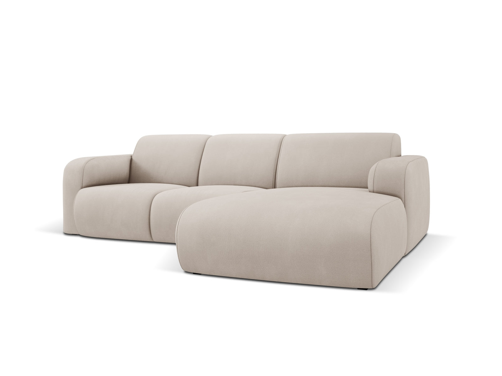 Beige Molino Ecksofa rechts, 4-Sitzer, stilvolles L-Sofa von Micadoni, ideal für moderne Wohnräume, bequem und elegant.