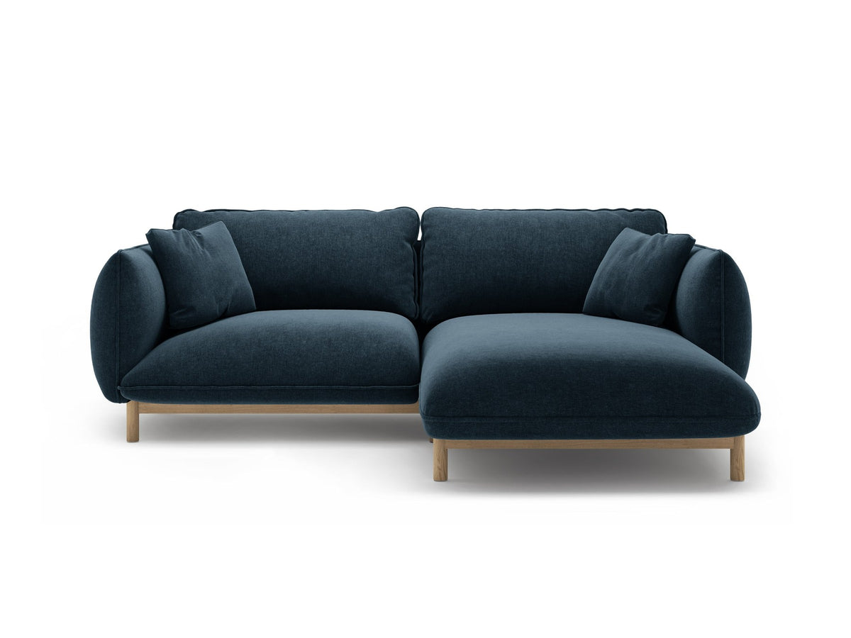 Foto des Ada Linkes Ecksofa von Micadoni in Mandel beige: L-Sofa mit rundem Armlehnen-Design, Buchenholzbeinen und Velours-Bezug Casino Lion.