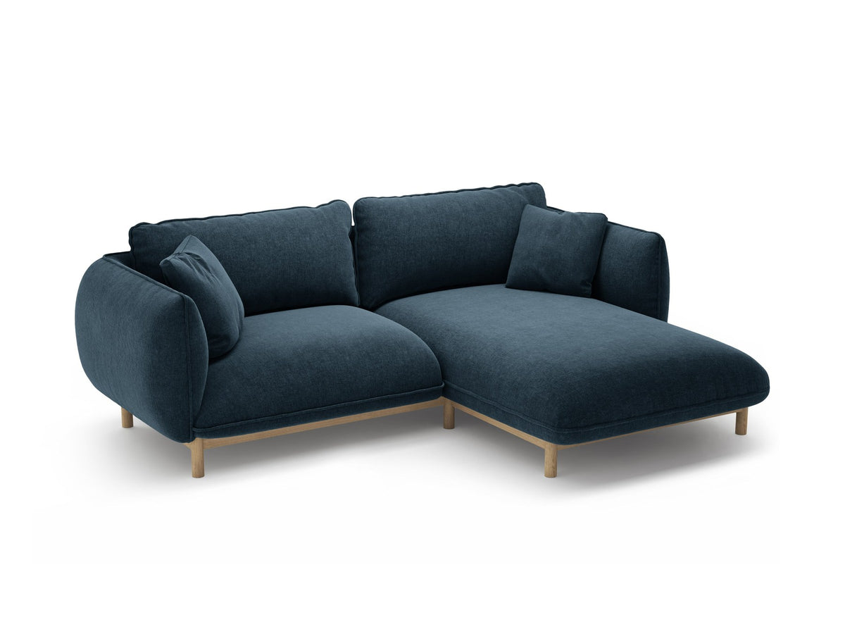 Foto des Ada Linkes Ecksofa von Micadoni in Mandel beige: L-Sofa mit rundem Armlehnen-Design, Buchenholzbeinen und Velours-Bezug Casino Lion.