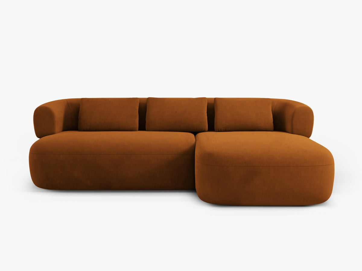 Jenny Velour Ecksofa rechts 5 Sitzer in Terracotta-Salvador präsentiert im Onlineshop von KAQTU Design AG. L-Sofa rechts ist von Micadoni