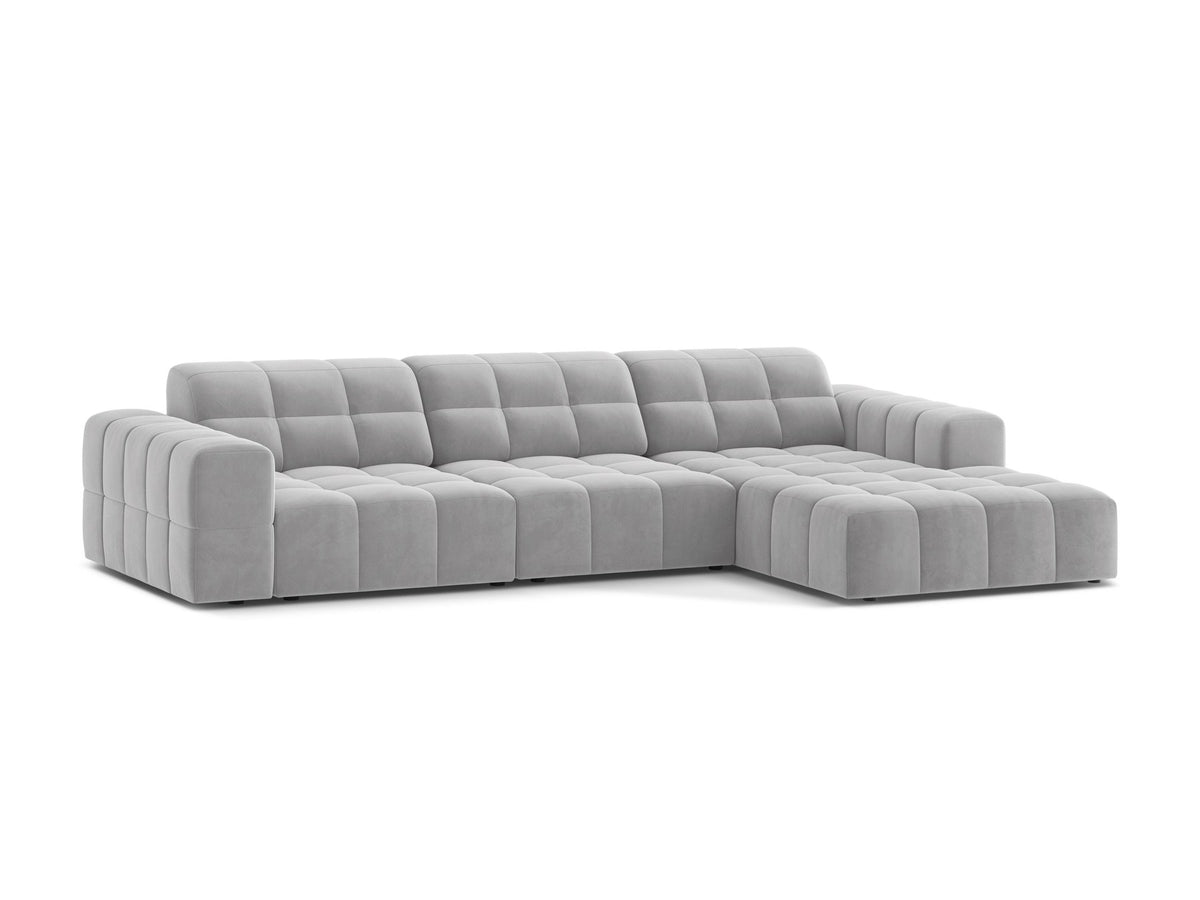 Ecksofa Jennifer von Micadoni in leichtem Beige, L-Form mit rechter Ausrichtung, Bluvel-Stoff und schwarzen Kunststoffbeinen.