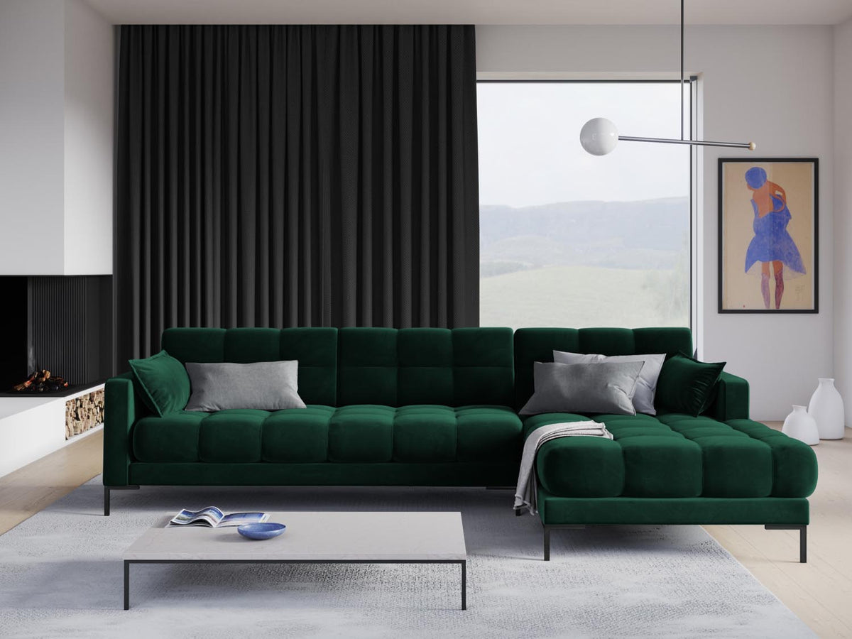 Mamaia Velour Ecksofa rechts 5 Sitzer in Bottle Green/Schwarz-Bluvel präsentiert im Onlineshop von KAQTU Design AG. L-Sofa rechts ist von Micadoni