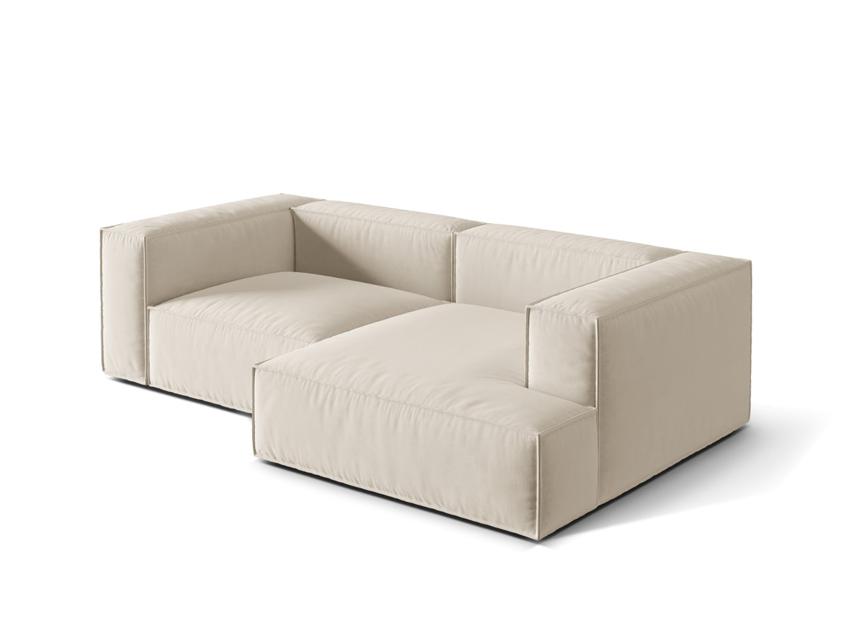 Nuria Velour Modular Ecksofa rechts 3 Sitzer in Beige-Paris präsentiert im Onlineshop von KAQTU Design AG. L-Sofa rechts ist von Micadoni