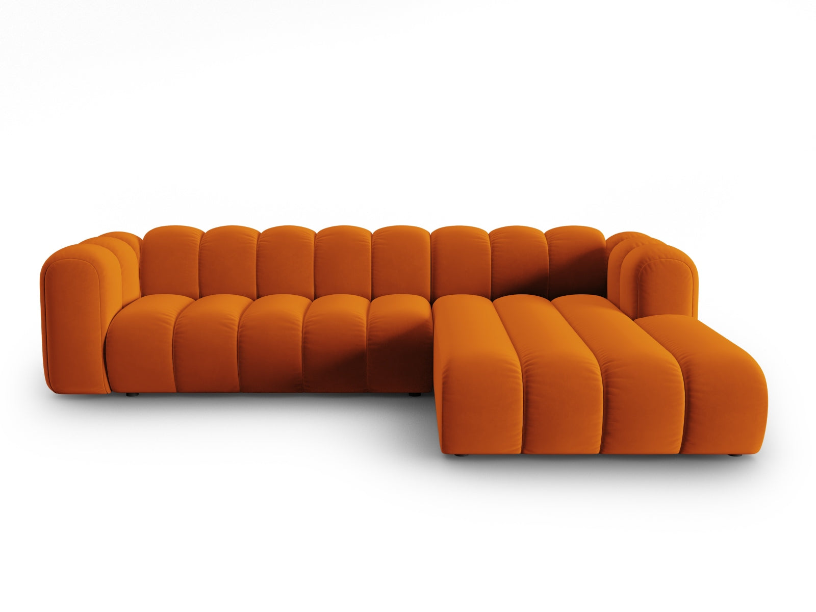 Lupine Velour modulares Ecksofa rechts 4 Sitzer in Terracotta-Salvador präsentiert im Onlineshop von KAQTU Design AG. L-Sofa rechts ist von Micadoni