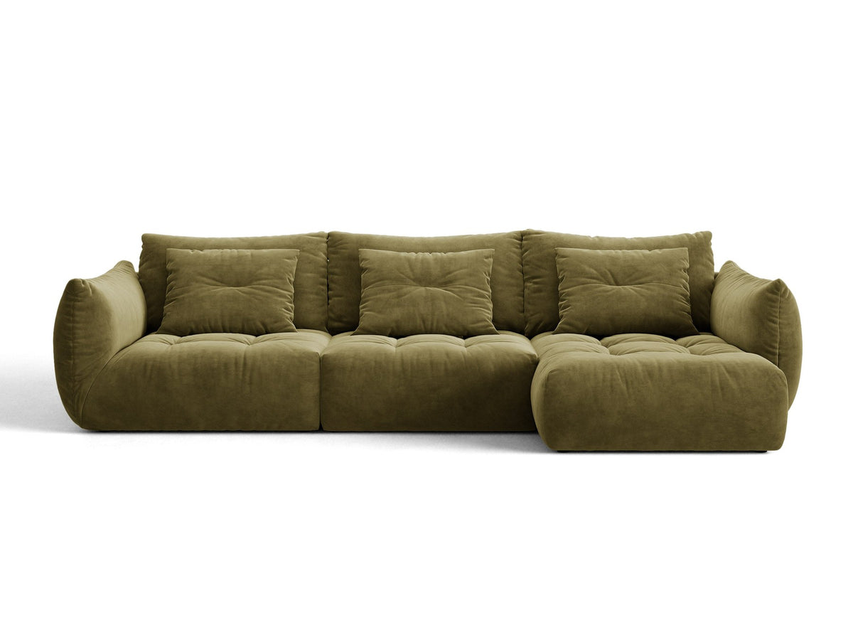 Beiges L-Sofa rechts Bloom von Micadoni mit Veloursstoff-Bezug Casino Pearl, schwarzen Kunststoffbeinen und sichtbarem Staufach unter der Sitzfläche.