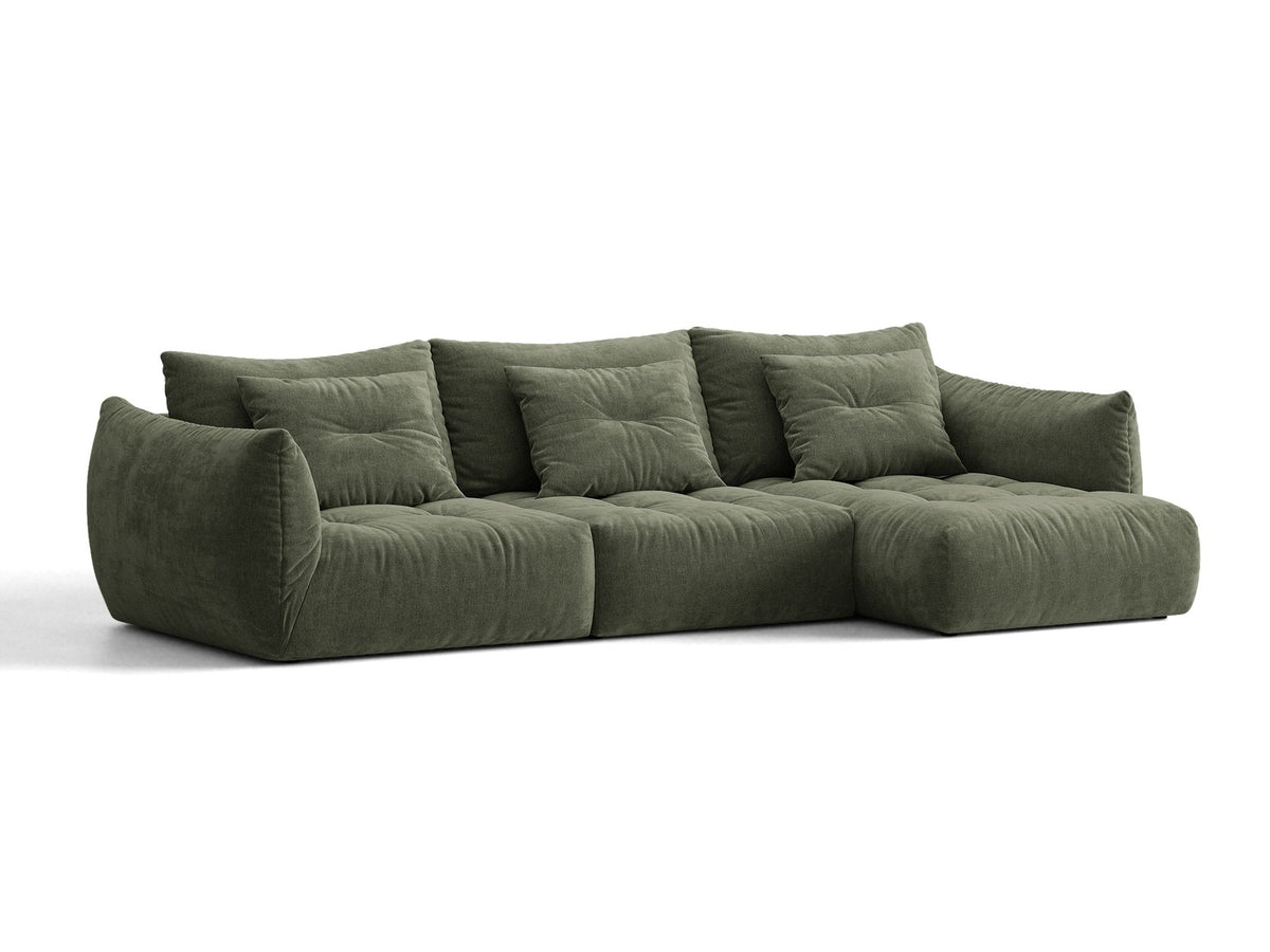 Beiges L-Sofa rechts Bloom von Micadoni mit Veloursstoff-Bezug Casino Pearl, schwarzen Kunststoffbeinen und sichtbarem Staufach unter der Sitzfläche.