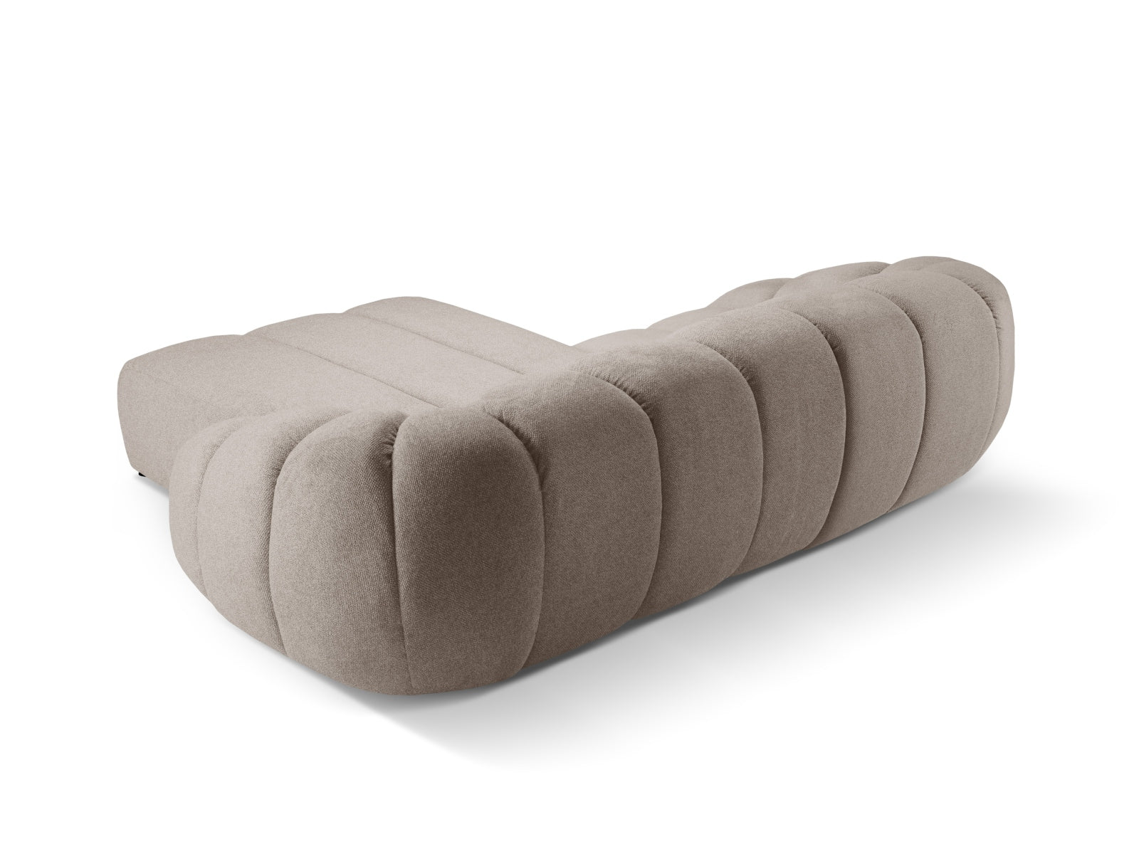 Elegantes 3-Sitzer Ecksofa Diana in dunkelbeige, ideal für moderne Wohnräume und einladende Gemütlichkeit.