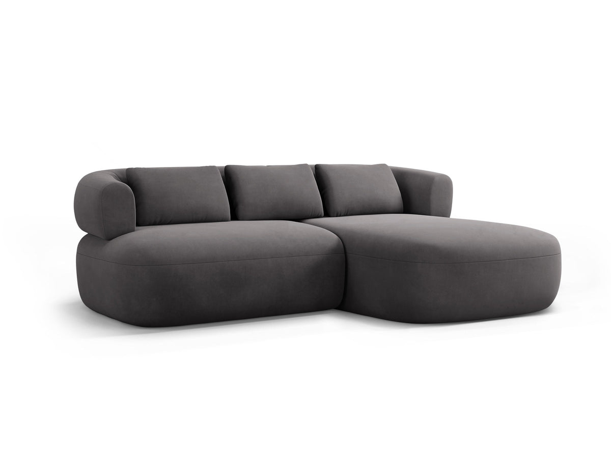 Jenny Velour Ecksofa rechts 5 Sitzer in Dark Grey-Salvador präsentiert im Onlineshop von KAQTU Design AG. L-Sofa rechts ist von Micadoni