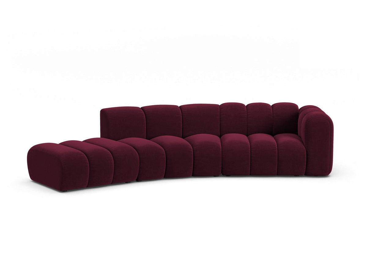 Offenes rundes L-Sofa links Lupine von Micadoni in leichtem Beige, bezogen mit Samtstoff Venus, schwarze Kunststoffbeine.