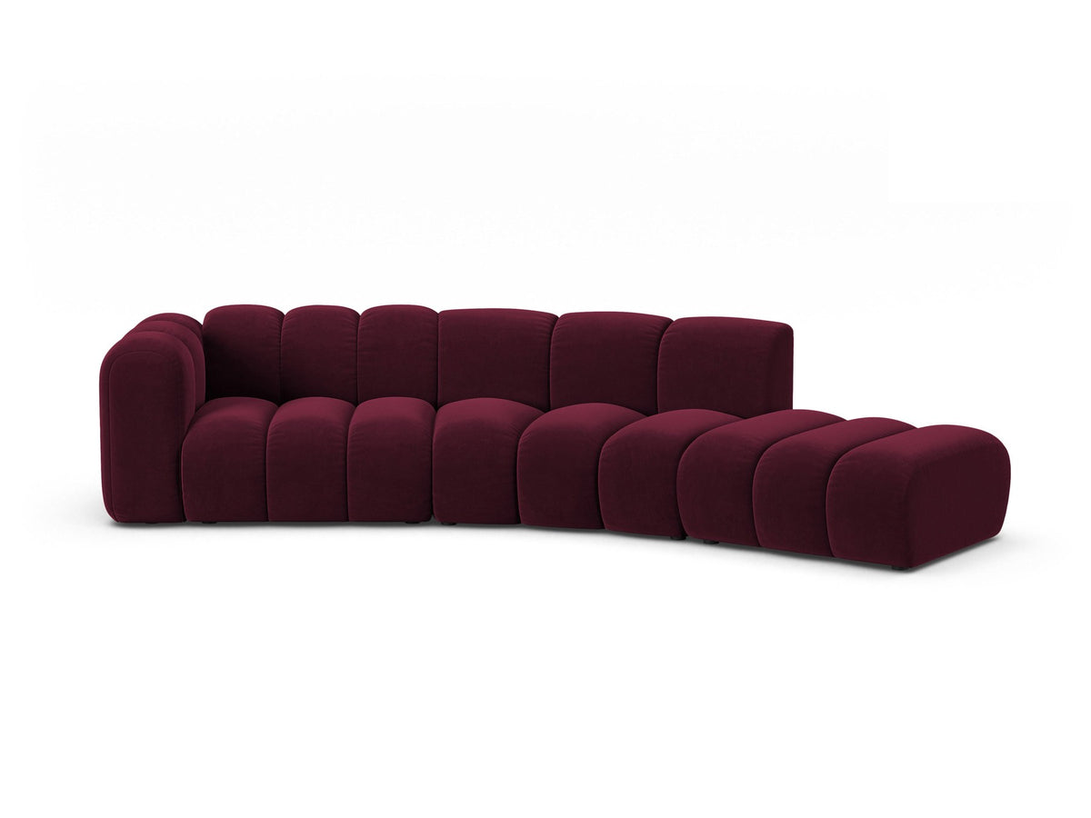 Offenes rundes L-Sofa rechts von Micadoni in Leichtes Beige mit Venus-Samtstoff, schwarzen Kunststoffbeinen und grosszügiger Sitzfläche.