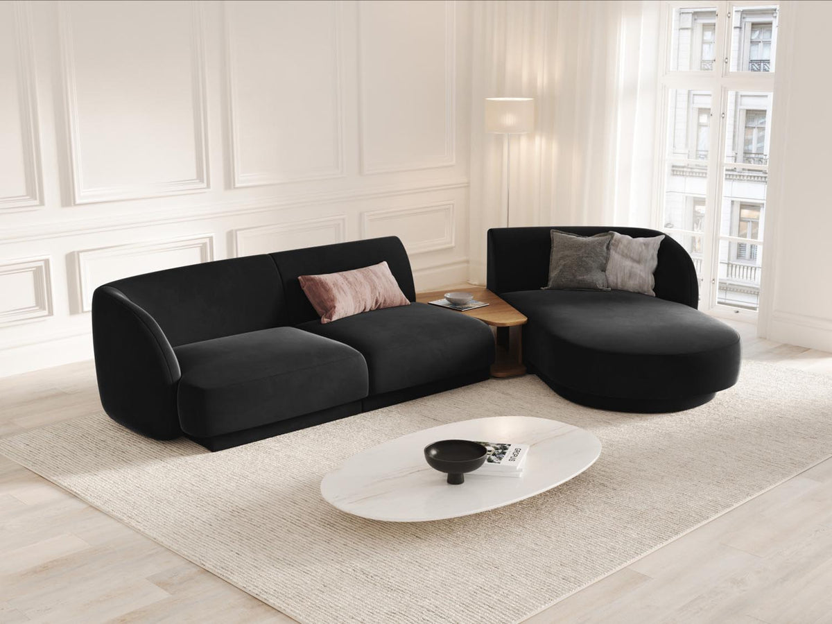 Miley Velour modulares Sofa rechts 3 Sitzer in Black-Bluvel präsentiert im Onlineshop von KAQTU Design AG. L-Sofa rechts ist von Micadoni