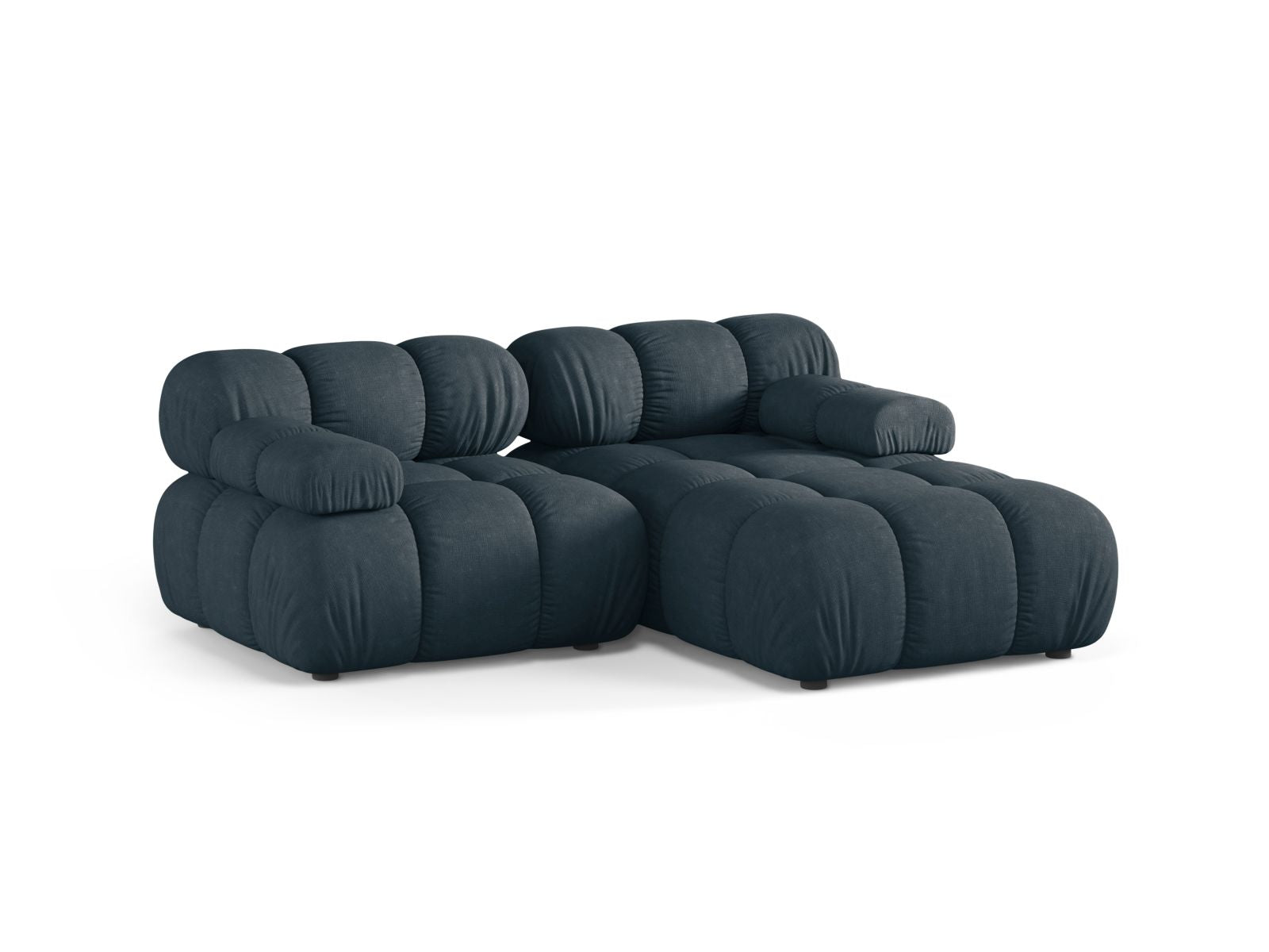 Elegantes 3-Sitzer Ecksofa Bellis in tiefem Petrol, ideal für stilvolle Wohnräume. Hochwertige Verarbeitung von Micadoni.