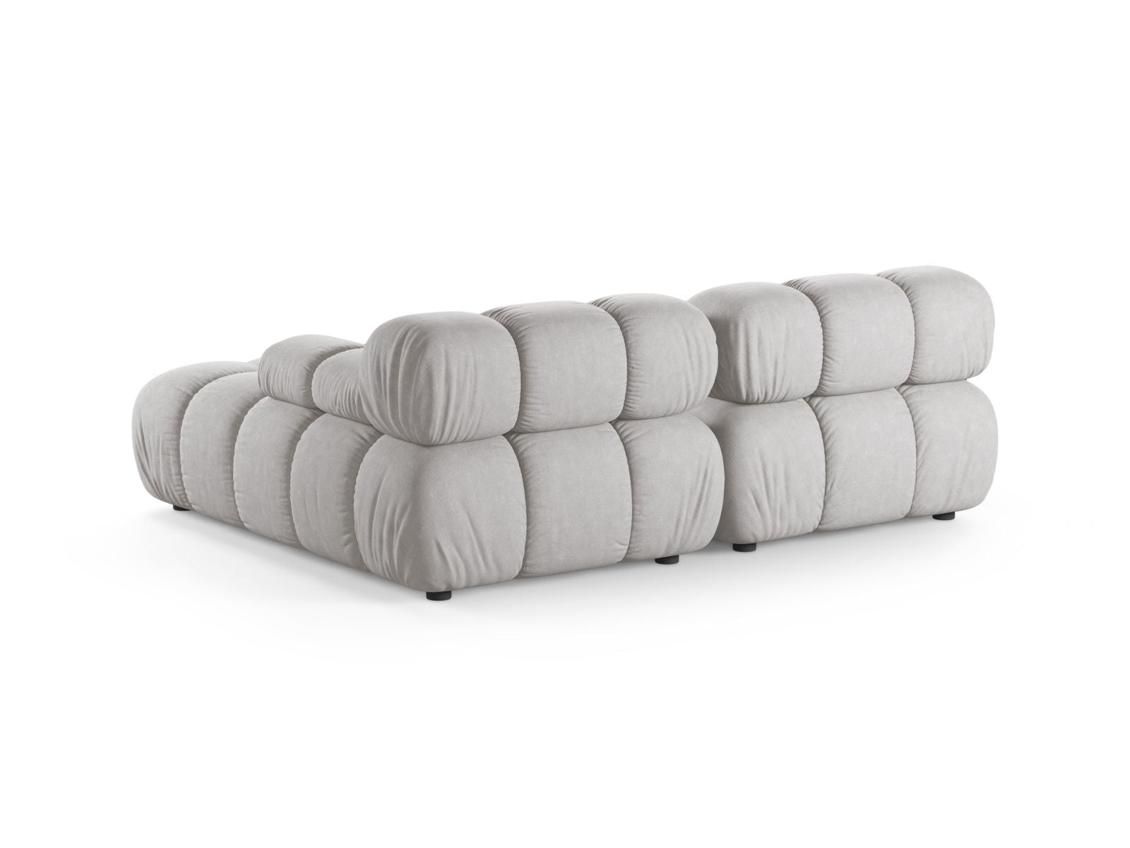 Elegantes 3-Sitzer Ecksofa Bellis in stilvollem Grau, ideal für entspannte Abende und modernes Wohndesign, erhältlich bei Micadoni.