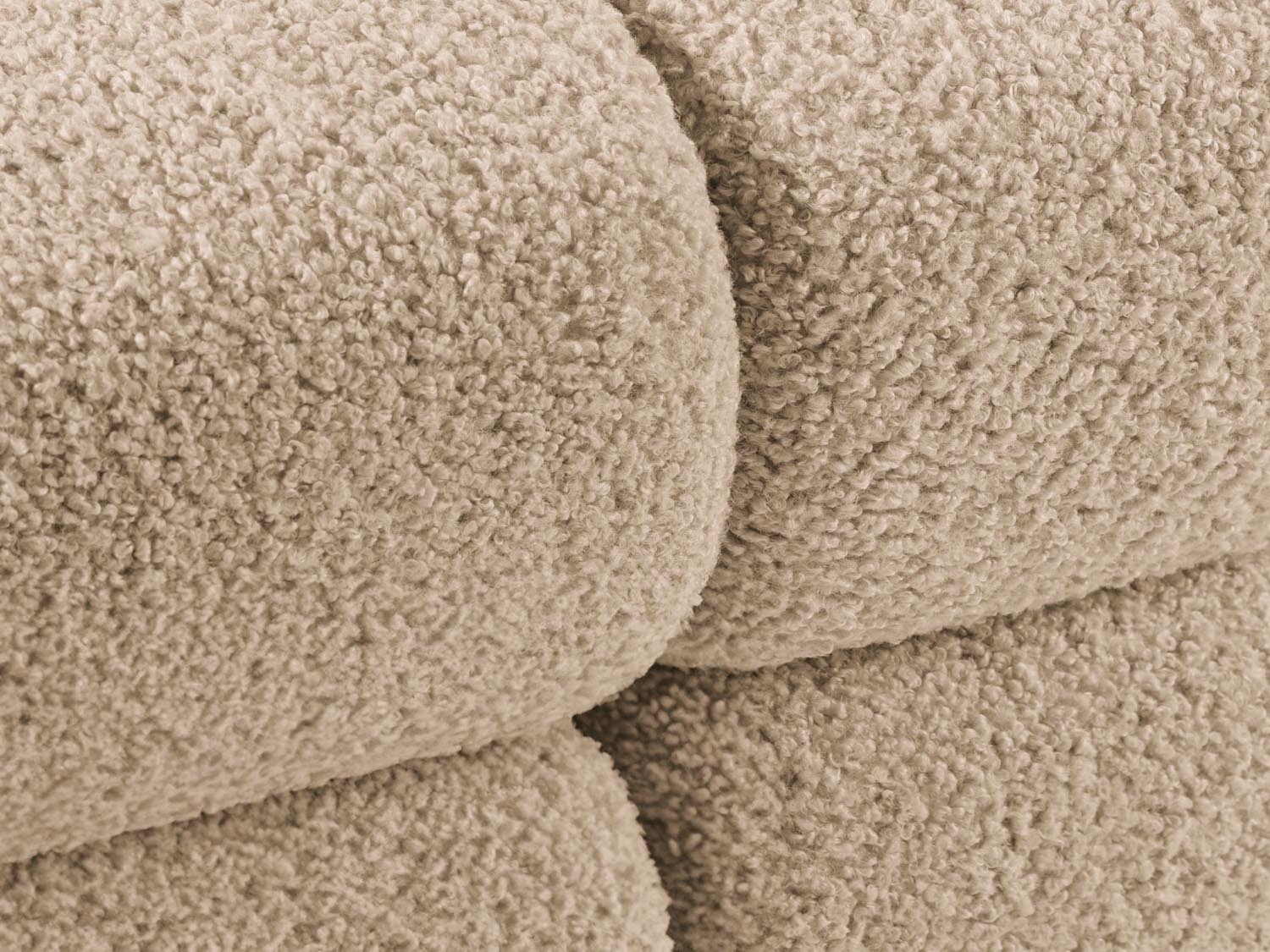 Bellis Boucle modulares Ecksofa links 4 Sitzer 155cm in Sand präsentiert im Onlineshop von KAQTU Design AG. Ecksofa links ist von Micadoni