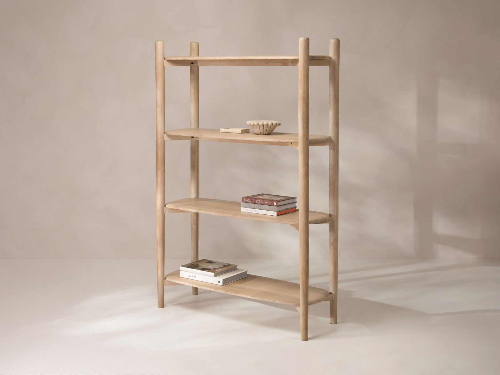 Bücherregal Aires, 110x40x170 in  präsentiert im Onlineshop von KAQTU Design AG. Bücherregal ist von Micadoni