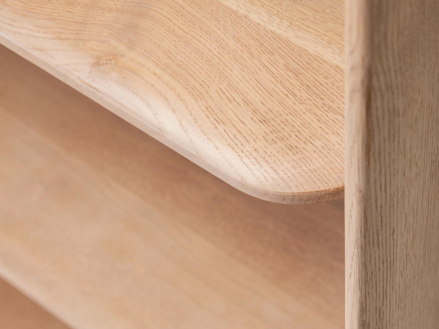 Bücherregal Aggie, 120x40x170 in  präsentiert im Onlineshop von KAQTU Design AG. Bücherregal ist von Micadoni