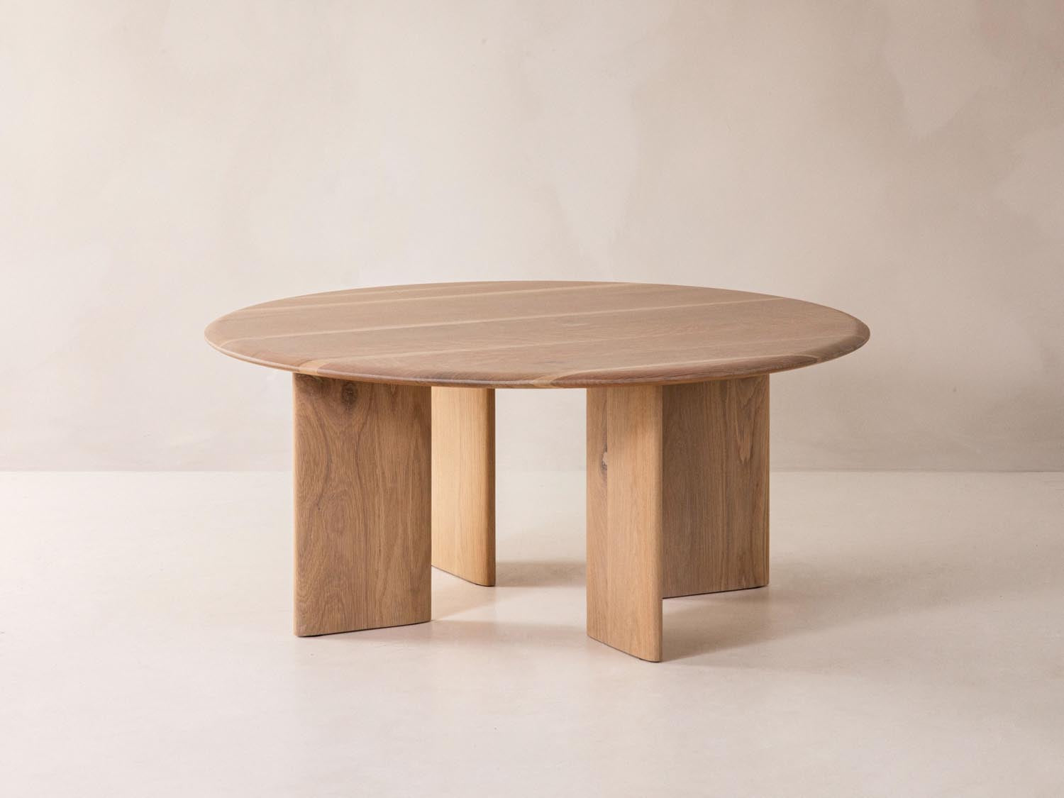 Sofatisch Aggie, 90x90x40 in  präsentiert im Onlineshop von KAQTU Design AG. Sofatisch ist von Micadoni