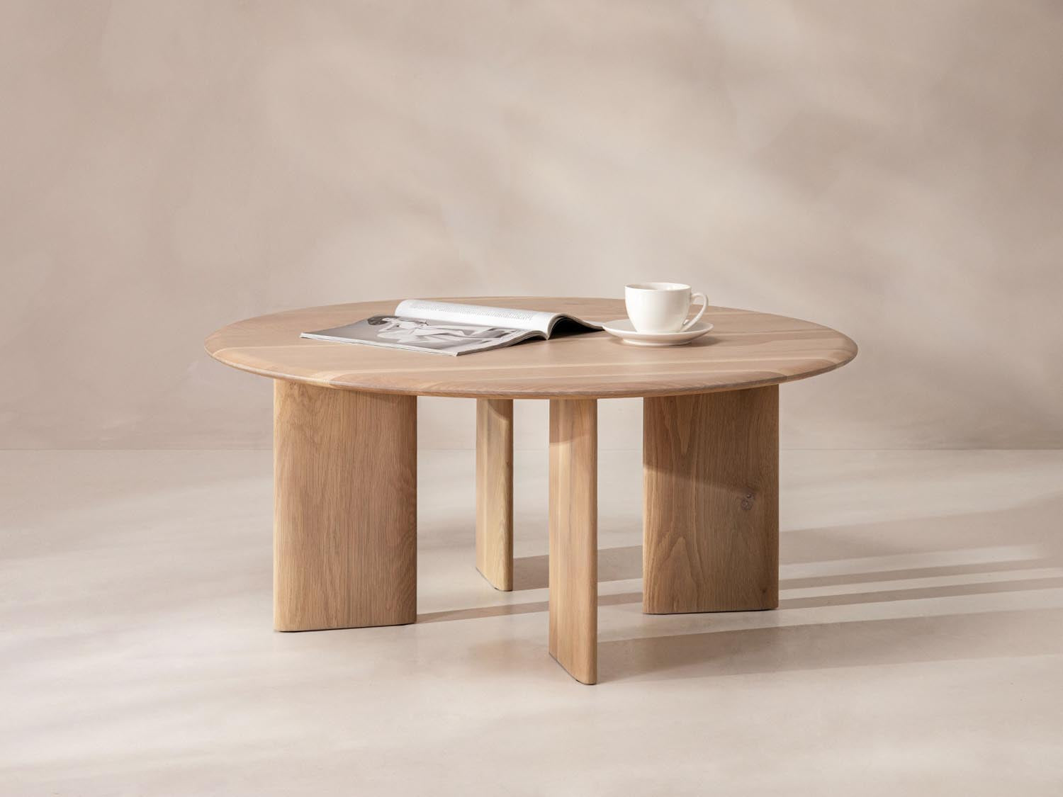 Sofatisch Aggie, 90x90x40 in  präsentiert im Onlineshop von KAQTU Design AG. Sofatisch ist von Micadoni