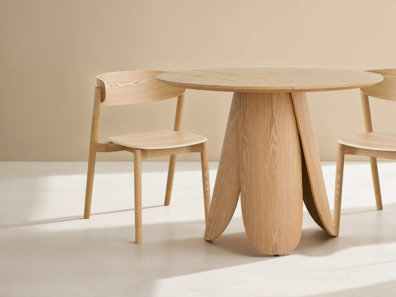 Esstisch Mares 4 Plätze, 100x100 in  präsentiert im Onlineshop von KAQTU Design AG. Esstisch ist von Micadoni