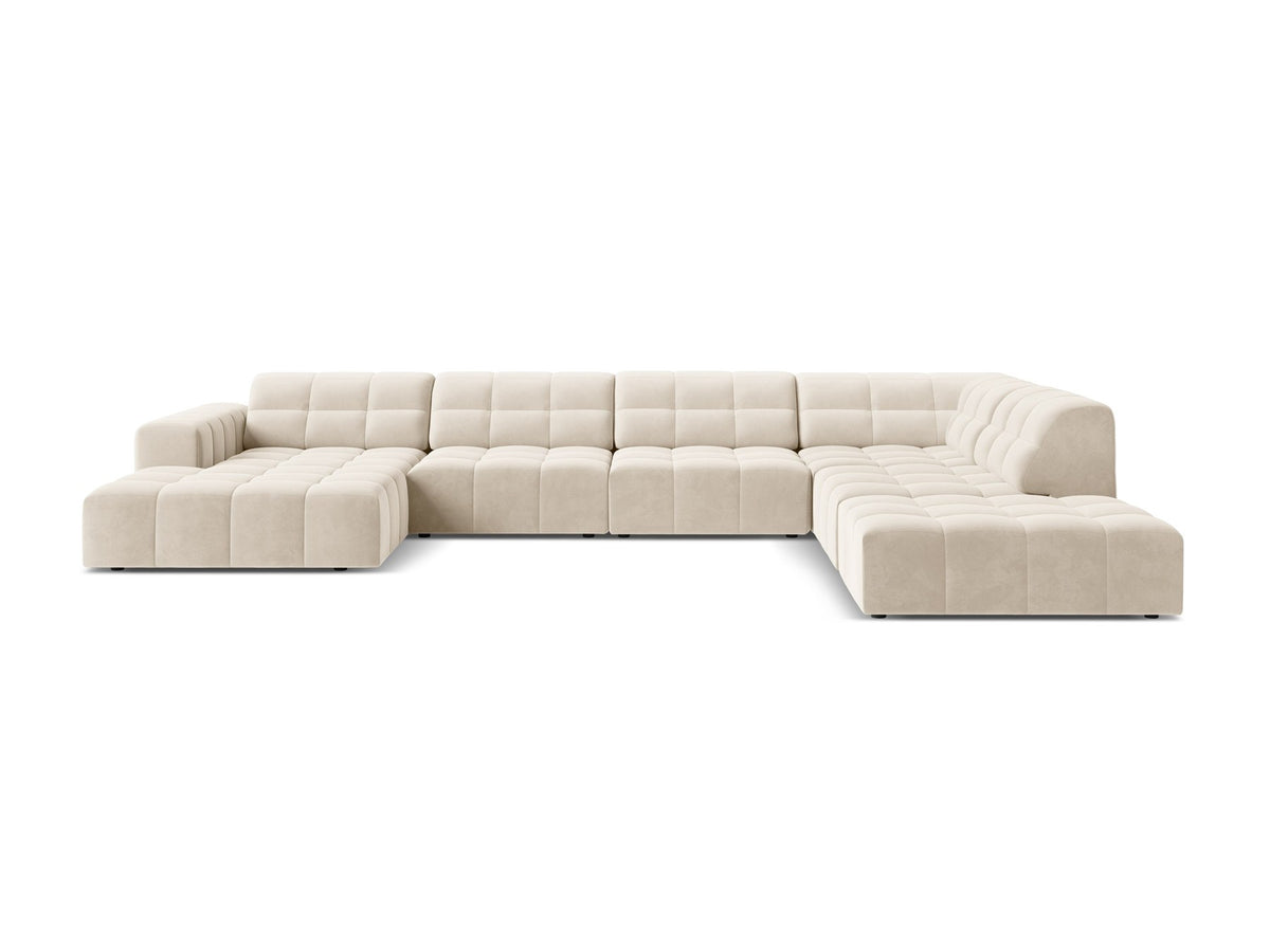 Panoramasofa Jennifer von Micadoni in leichtem Beige, Ecksofa rechts mit Bluvel-Stoffbezug, Rückenlehne und schwarzen Kunststoffbeinen aus Polypropylen.