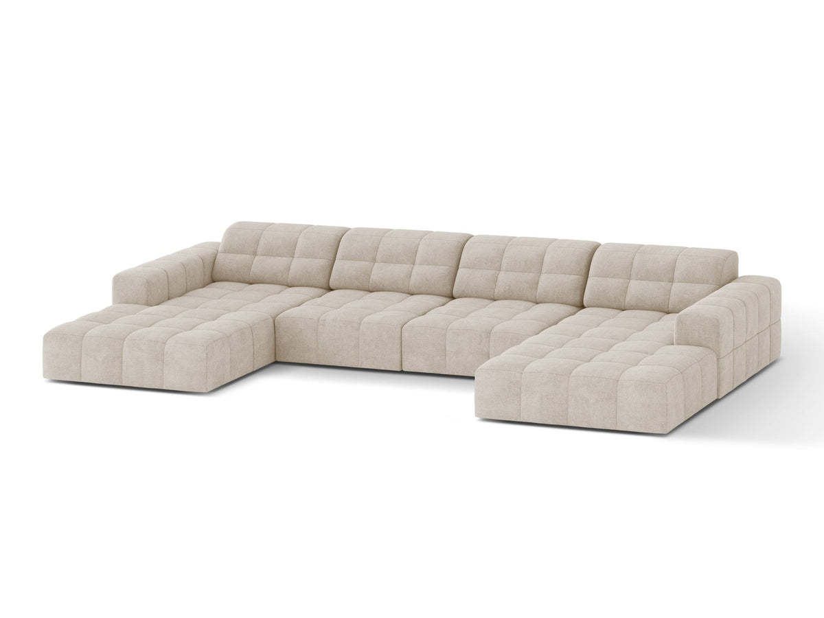 Panoramasofa Jennifer von Micadoni in leichtem Beige, grosses Ecksofa mit Stoffbezug Bluvel 22 und schwarzen Kunststoffbeinen.
