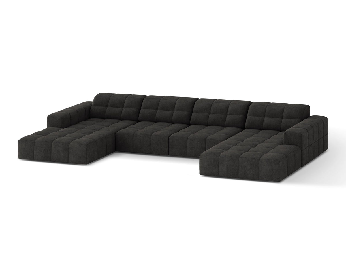 Panoramasofa Jennifer von Micadoni in leichtem Beige, grosses Ecksofa mit Stoffbezug Bluvel 22 und schwarzen Kunststoffbeinen.