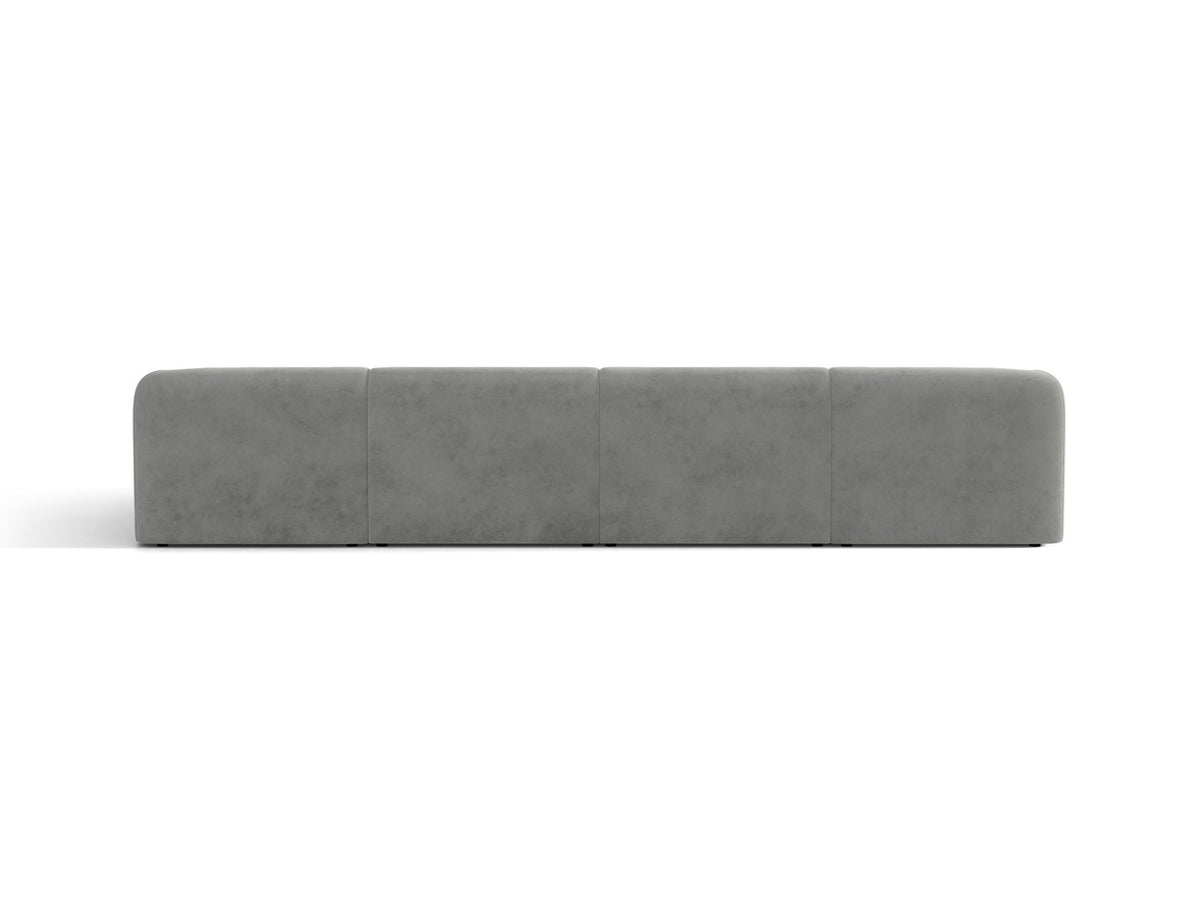 Dunkelbeiges Panorama-Ecksofa Miley von Micadoni mit Bluvel-Stoffbezug, L-Form, schwarzen Kunststoffbeinen und niedriger Rückenlehne.