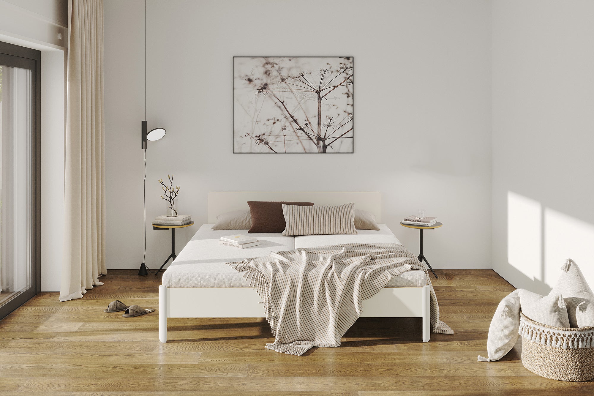 Nait Family Bett mit Kopfteil in Weiss präsentiert im Onlineshop von KAQTU Design AG. Bett ist von Müller Möbelwerkstätten