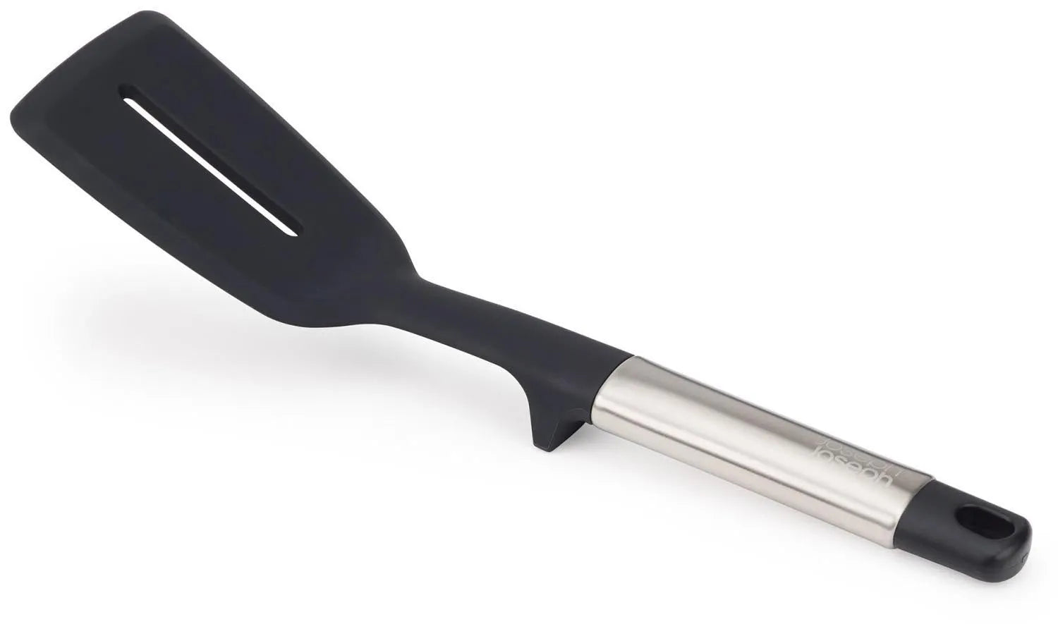 Elevate Silikon Pfannenwender mit Schlitz Stahl in Schwarz präsentiert im Onlineshop von KAQTU Design AG. Werkzeuge ist von Joseph Joseph