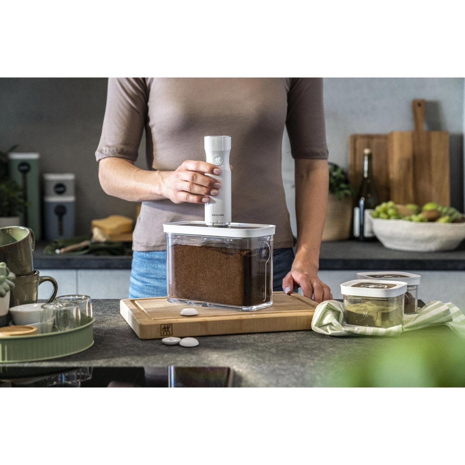 Das 5-teilige Fresh & Save CUBE Box Set M von Zwilling bietet innovative Frische und praktische Lagerung für Ihre Lebensmittel.
