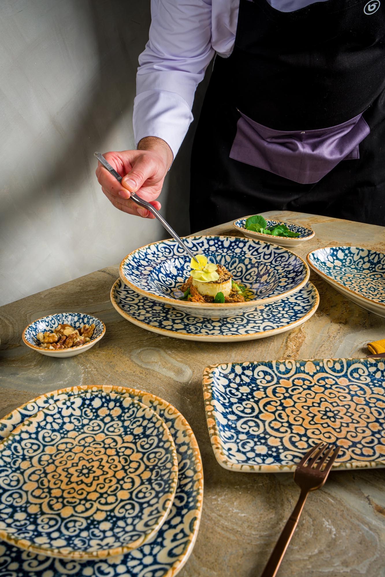 Flacher Gourmet-Teller (19 cm) aus der Alhambra-Serie von Bonna, perfekt für stilvolle Speisenpräsentationen und edles Servieren.