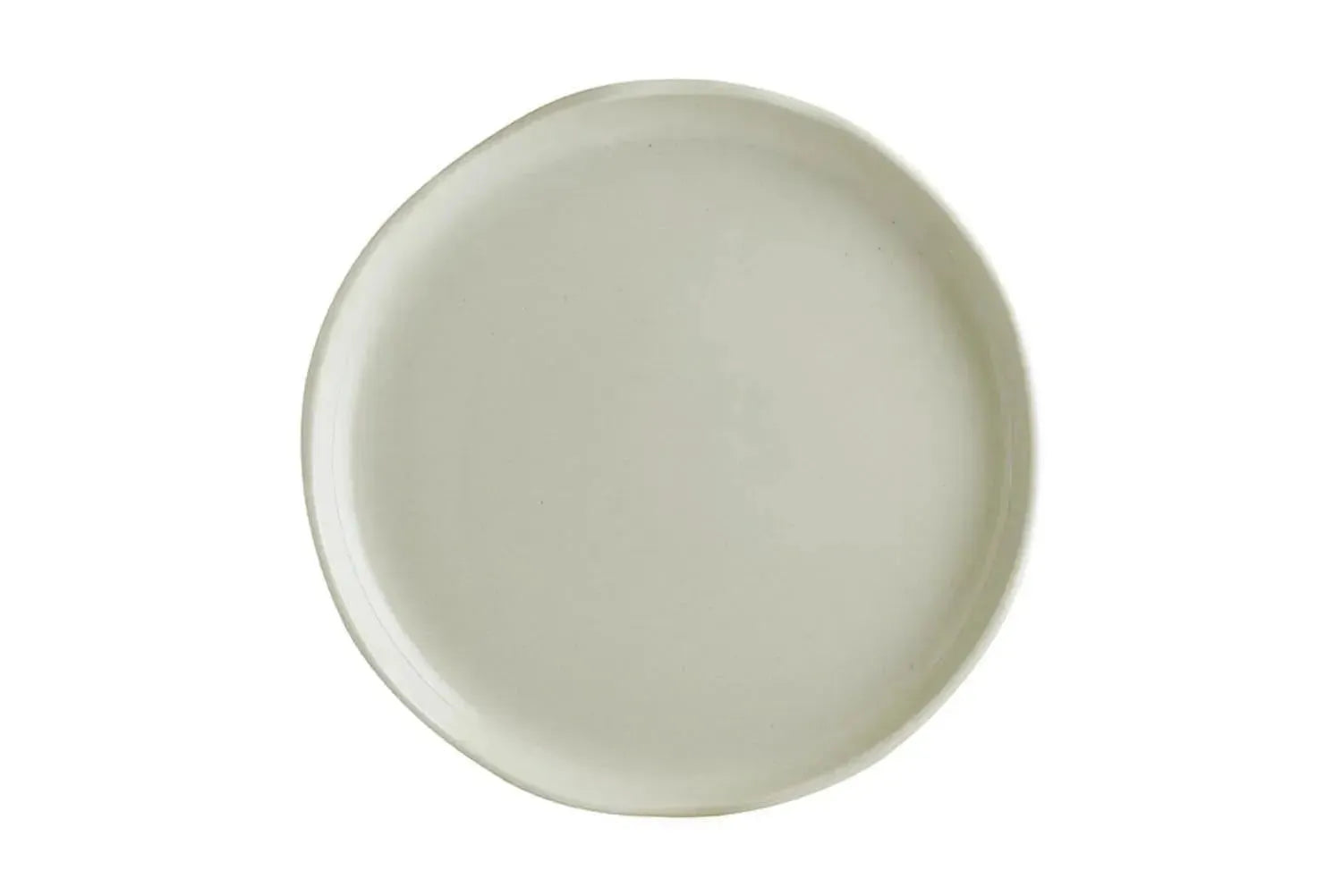 Cras Teller flach D21cm in Weiss präsentiert im Onlineshop von KAQTU Design AG. Teller ist von Bonna
