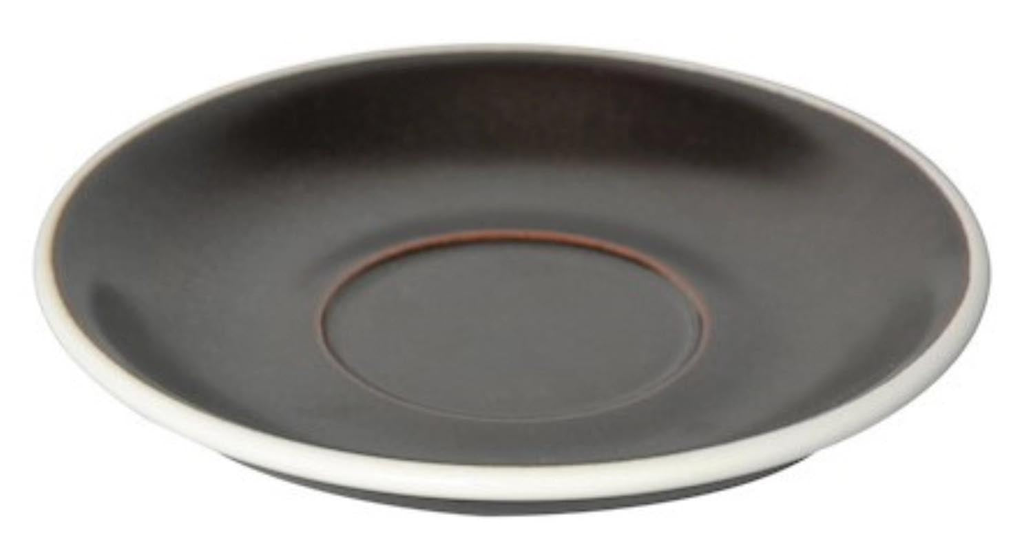 Egg Untertasse 14.5cm schwarzpulver in Schwarz präsentiert im Onlineshop von KAQTU Design AG. Espressotassen ist von Loveramics