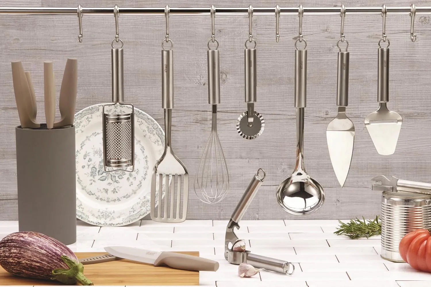 Edelstahl-Ausstecher von Abert, 16.5 cm, perfekt für Backen und Kochen, langlebig, robust und einfach zu reinigen.