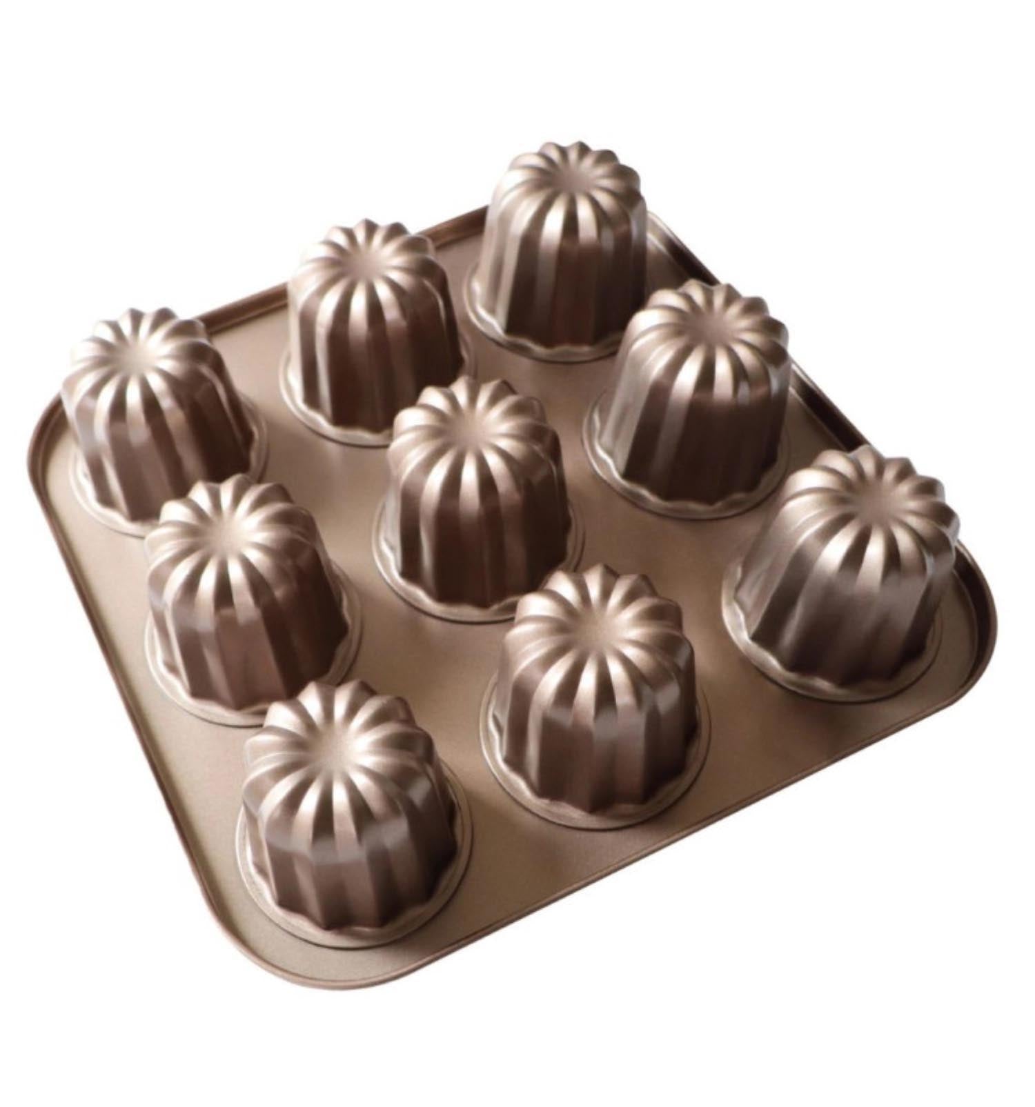 Antihaftbeschichtete Backform für 9 Cannelés von Scrap Cooking, ideal für perfekte Backergebnisse und einfache Reinigung.