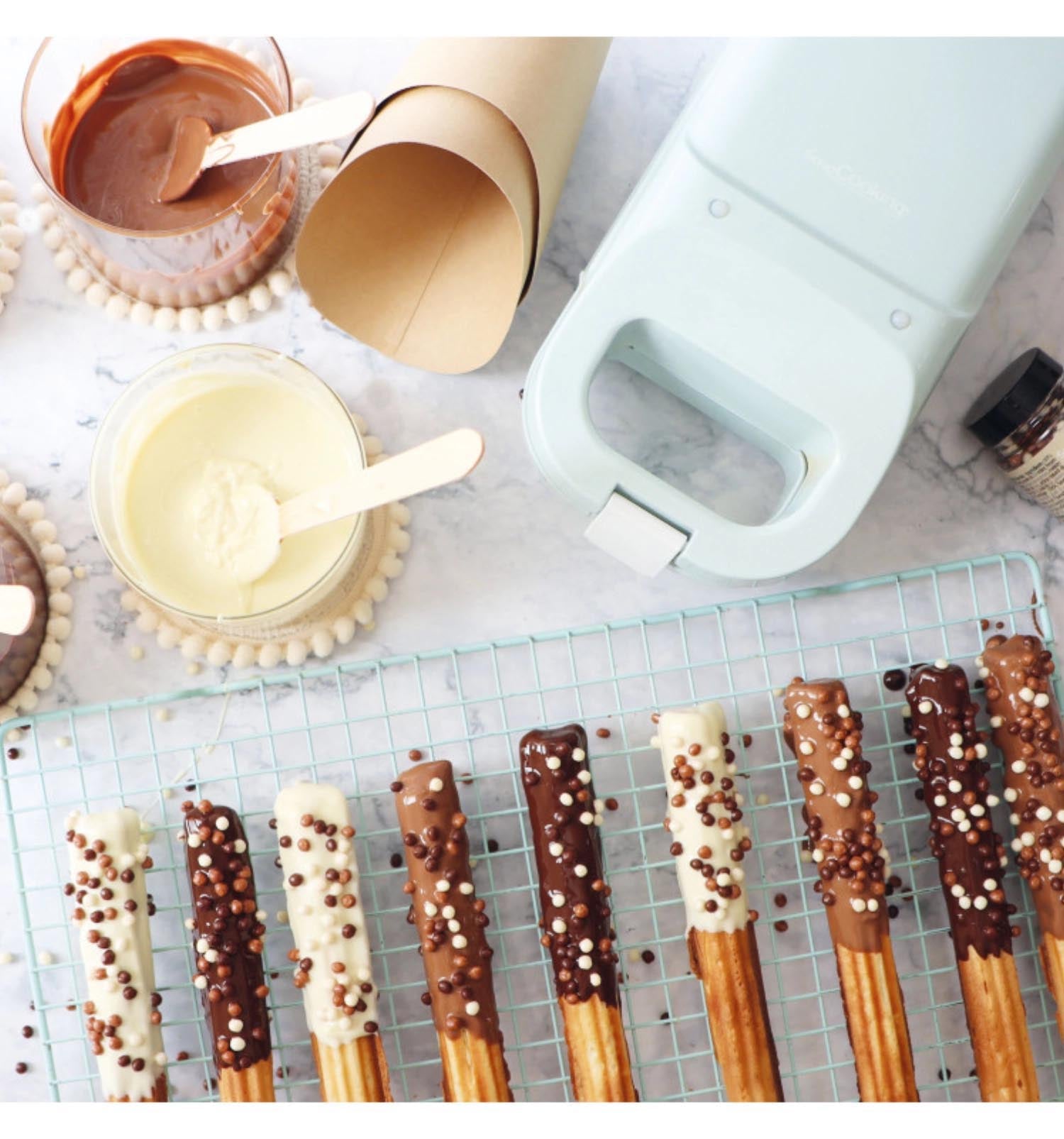 Mit der 325g Churros-Mischung von Scrap Cooking gelingen Ihnen schnell köstliche, knusprige Churros für jeden Anlass.