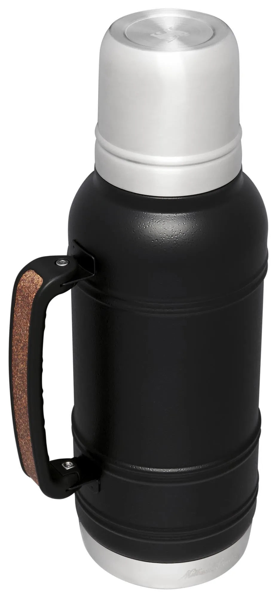 Die Stanley Artisan Thermosflasche 1.4L in Black Moon hält Getränke stundenlang heiß oder kalt – robust, stilvoll und langlebig.