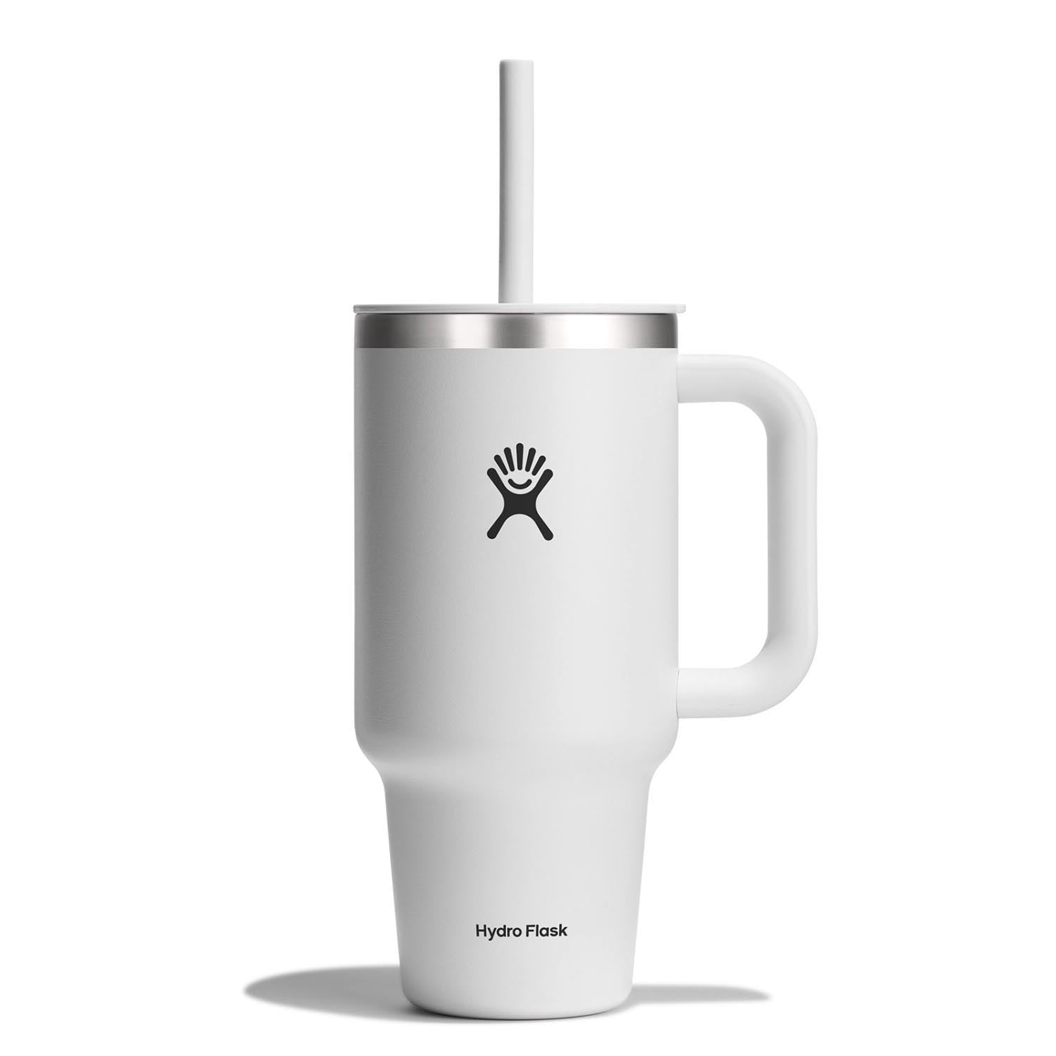 Reisebecher mit Trinkhalm 945ml weiss in Weiss präsentiert im Onlineshop von KAQTU Design AG. Tasse ist von Hydro Flask
