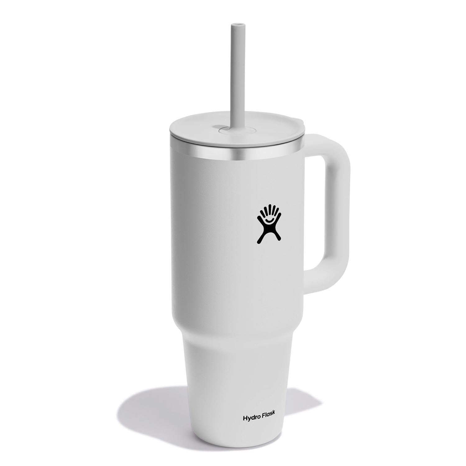 Reisebecher mit Trinkhalm 1180ml weiss in Weiss präsentiert im Onlineshop von KAQTU Design AG. Tasse ist von Hydro Flask