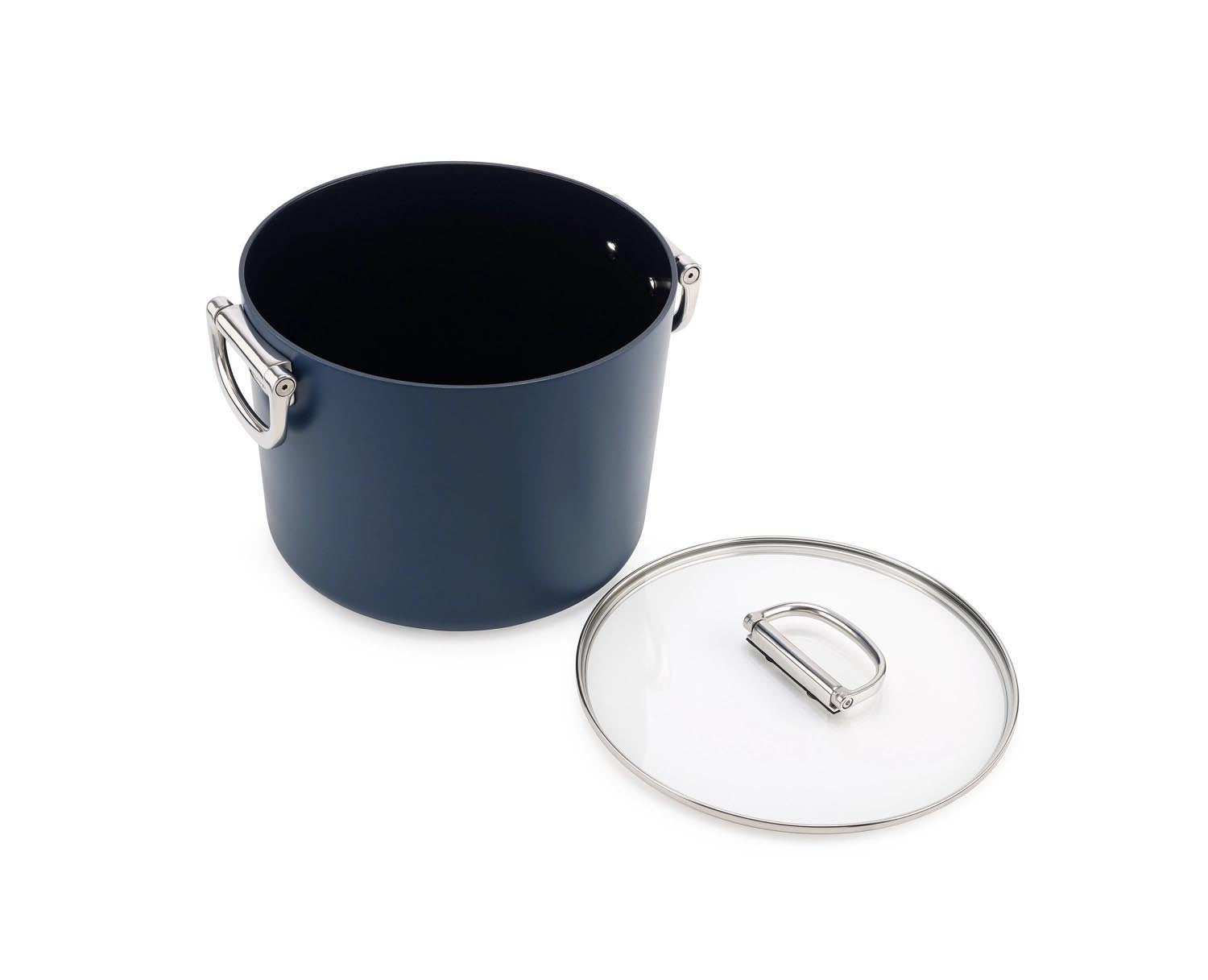 Moderner Suppentopf mit klappbaren Griffen, 25 cm Durchmesser, platzsparend und ideal für jede Küche.